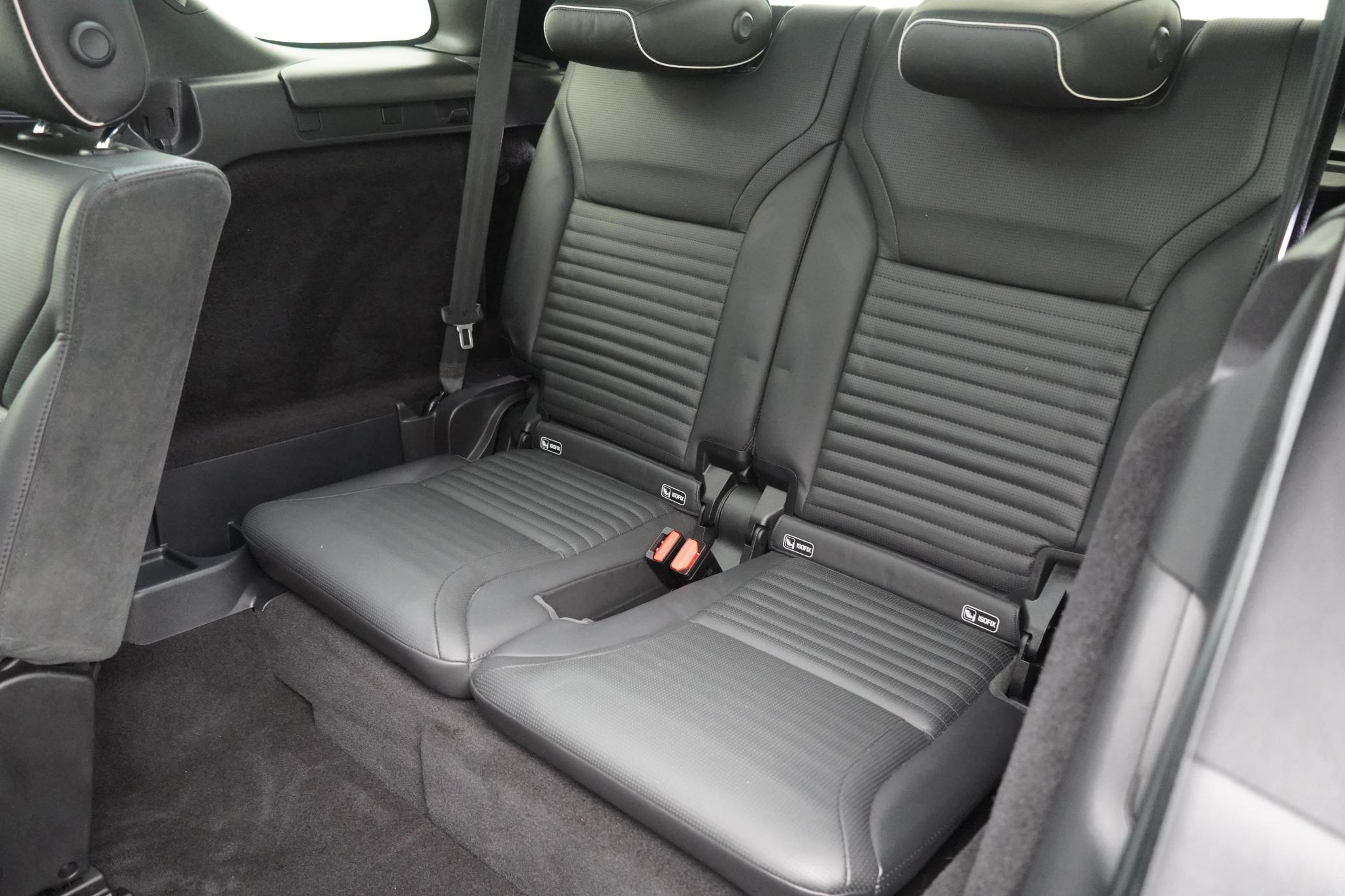 Land Rover Discovery 3.0 SD V6 HSE Luxury SUV 5dr Diesel Auto 4WD Euro 6 (s/s) (306 ps)