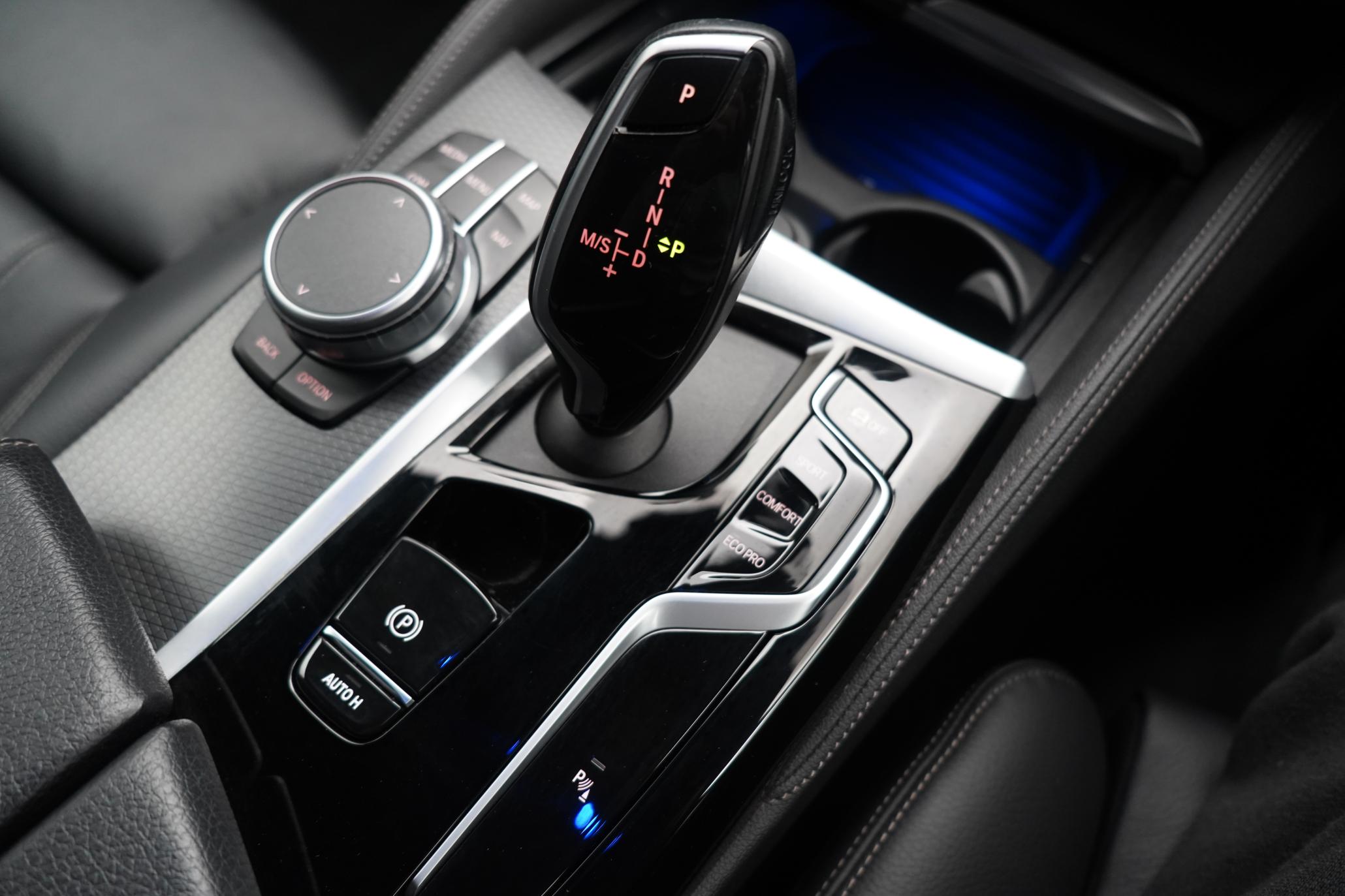 BMW 5 Series 2.0 520d MHT M Sport Touring 5dr Diesel Hybrid Steptronic Euro 6 (s/s) (190 ps)