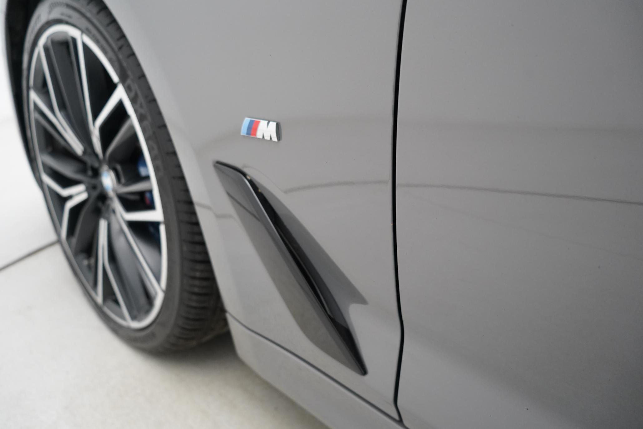 BMW 5 Series 2.0 520d MHT M Sport Touring 5dr Diesel Hybrid Steptronic Euro 6 (s/s) (190 ps)