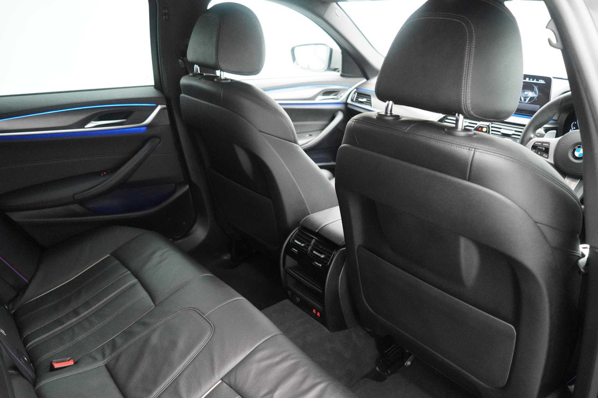 BMW 5 Series 2.0 520d MHT M Sport Touring 5dr Diesel Hybrid Steptronic Euro 6 (s/s) (190 ps)