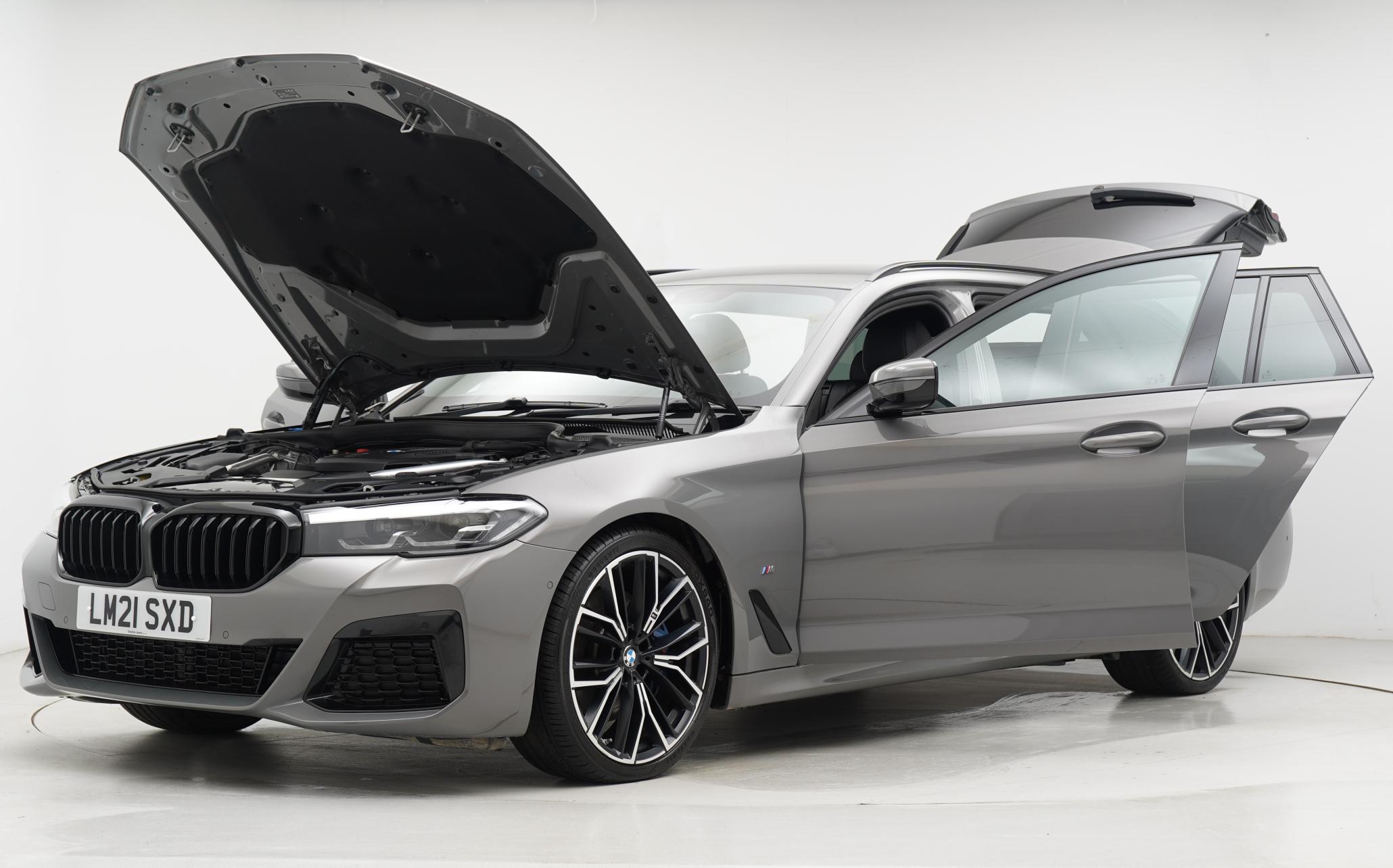 BMW 5 Series 2.0 520d MHT M Sport Touring 5dr Diesel Hybrid Steptronic Euro 6 (s/s) (190 ps)