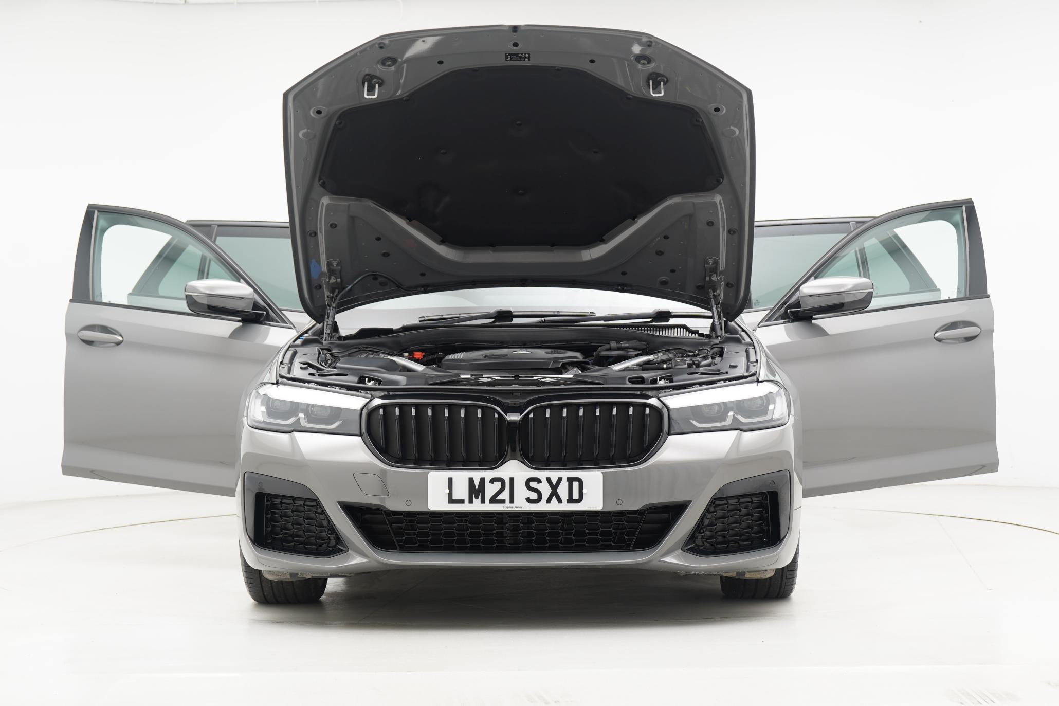 BMW 5 Series 2.0 520d MHT M Sport Touring 5dr Diesel Hybrid Steptronic Euro 6 (s/s) (190 ps)