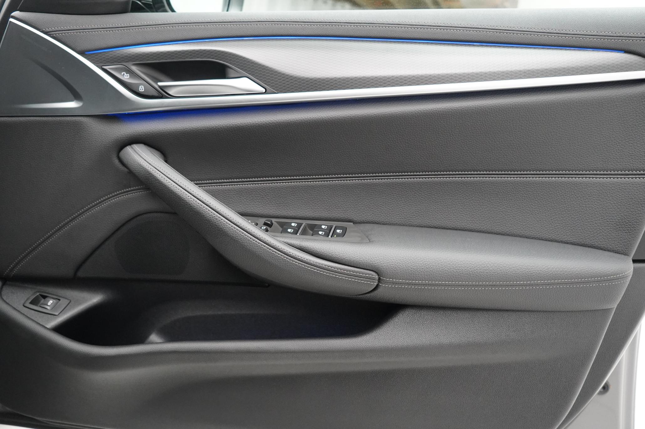 BMW 5 Series 2.0 520d MHT M Sport Touring 5dr Diesel Hybrid Steptronic Euro 6 (s/s) (190 ps)