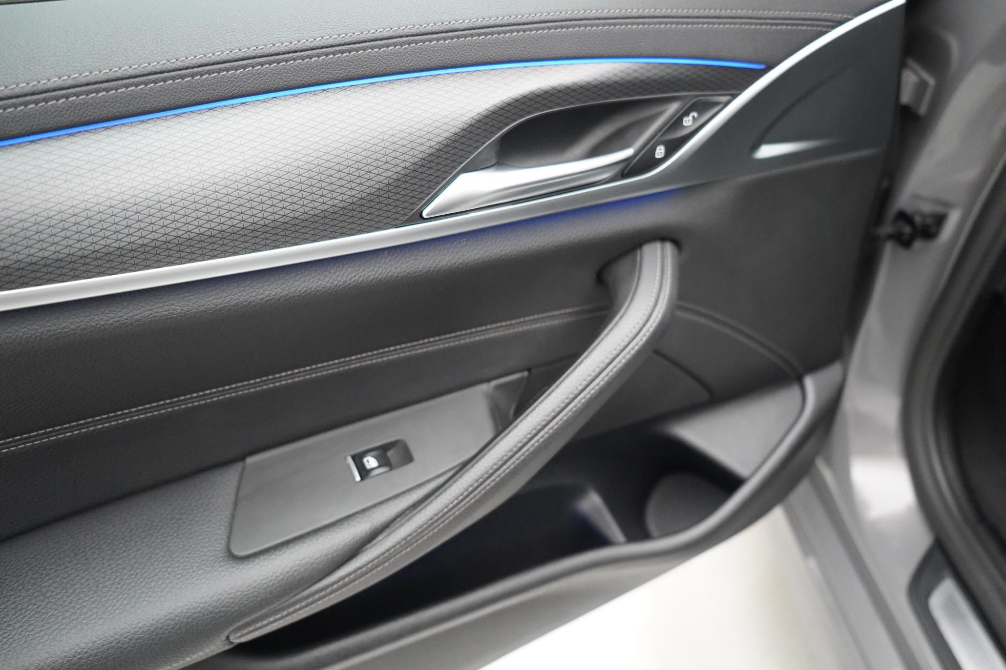 BMW 5 Series 2.0 520d MHT M Sport Touring 5dr Diesel Hybrid Steptronic Euro 6 (s/s) (190 ps)