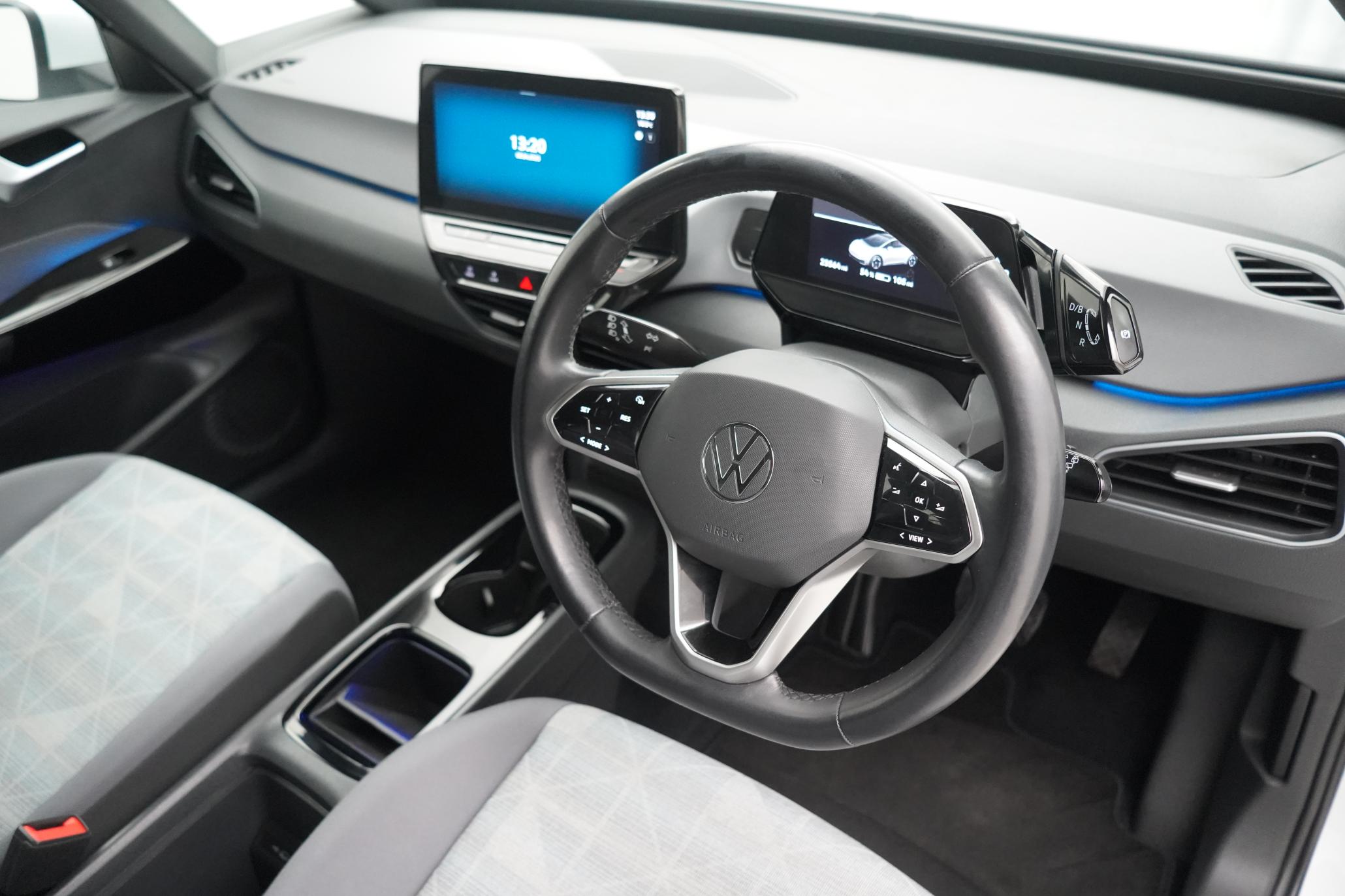Volkswagen ID.3 Pro Performance 58kWh Life Hatchback 5dr Electric Auto (204 ps)