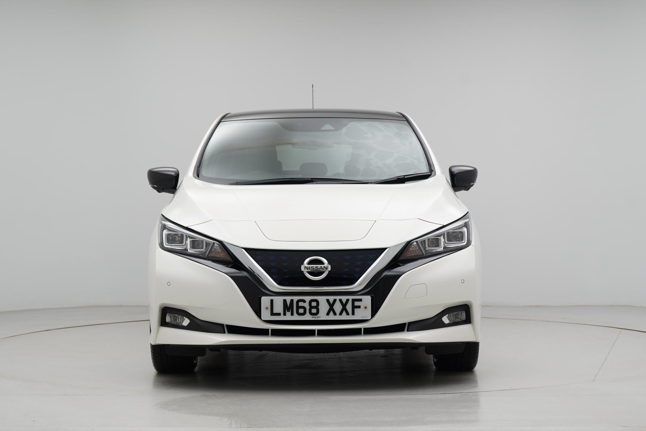 Nissan Leaf 40kWh Tekna Hatchback 5dr Electric Auto (150 ps)