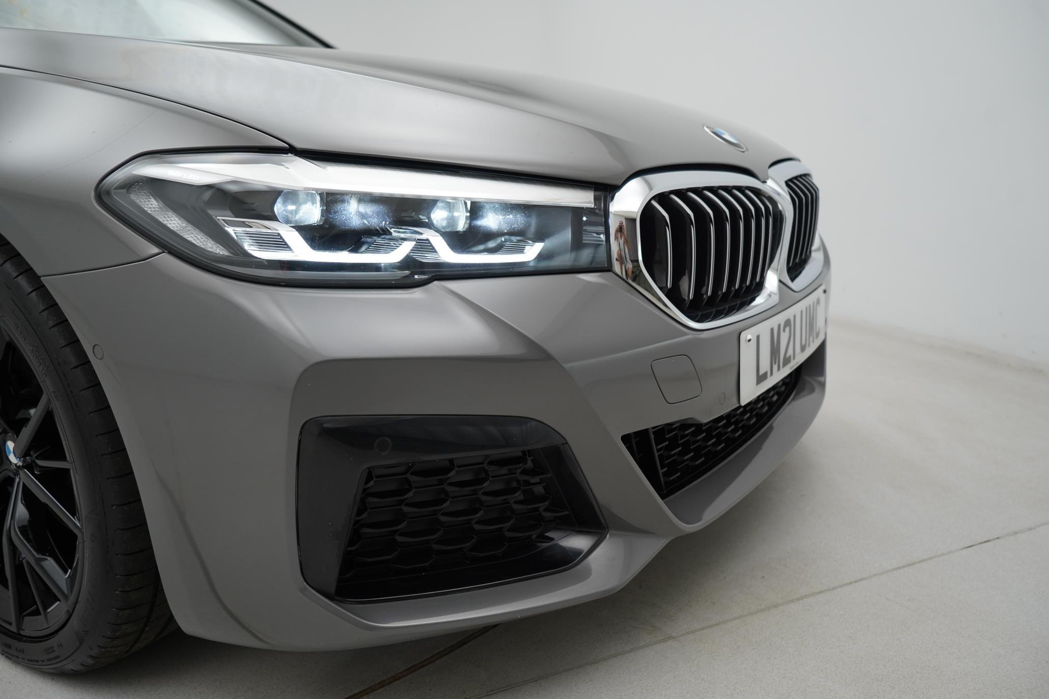 BMW 5 Series 2.0 520d MHT M Sport Touring 5dr Diesel Hybrid Steptronic Euro 6 (s/s) (190 ps)