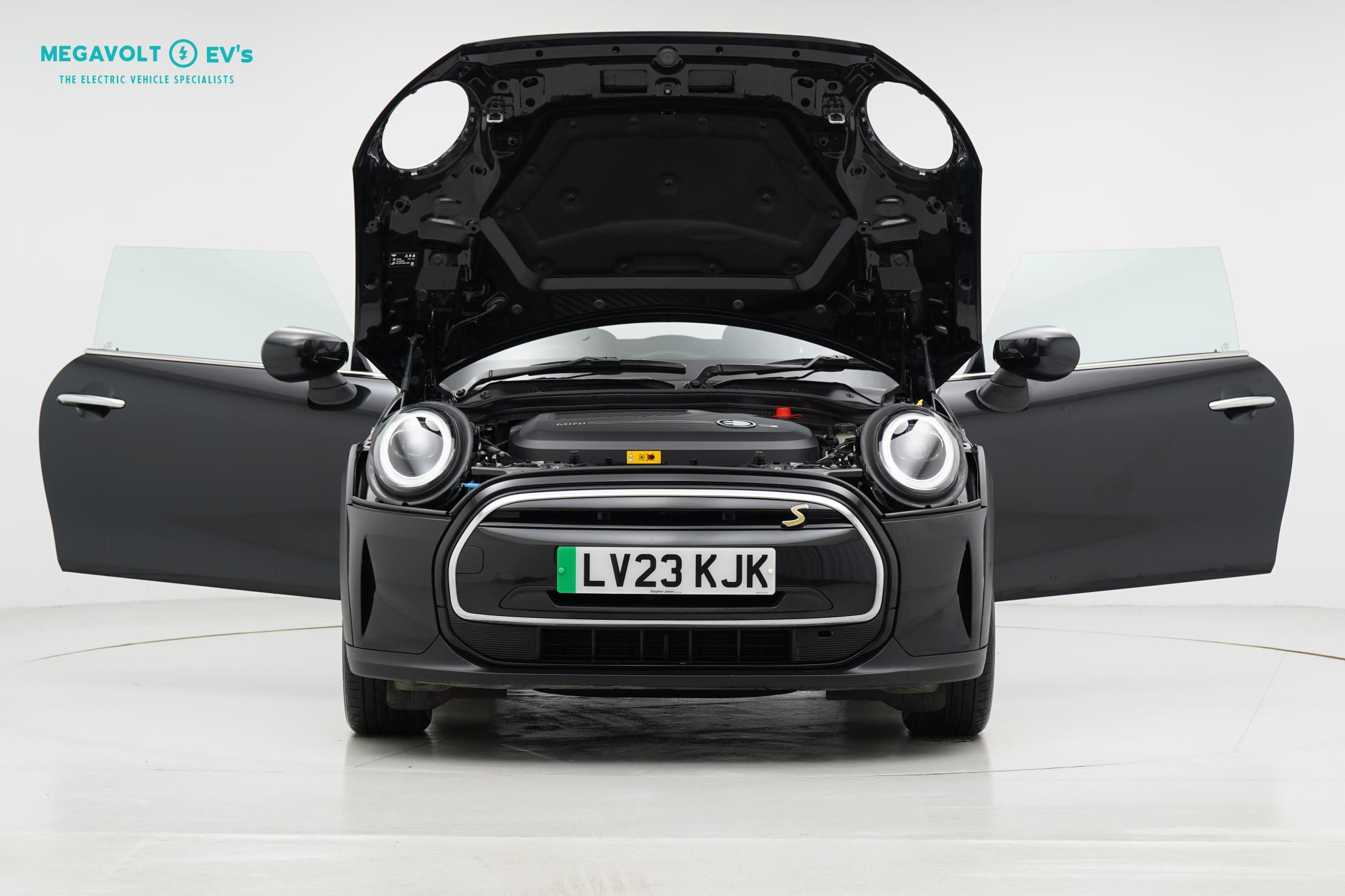 MINI Electric Hatch 32.6kWh Level 1 Hatchback 3dr Electric Auto (184 ps)