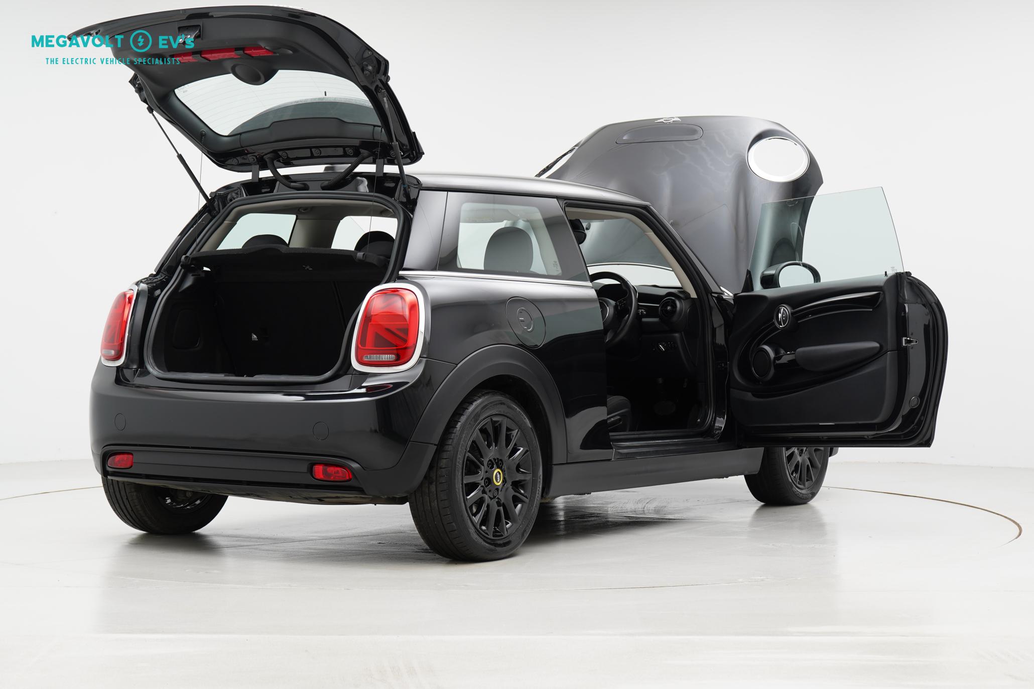 MINI Electric Hatch 32.6kWh Level 1 Hatchback 3dr Electric Auto (184 ps)