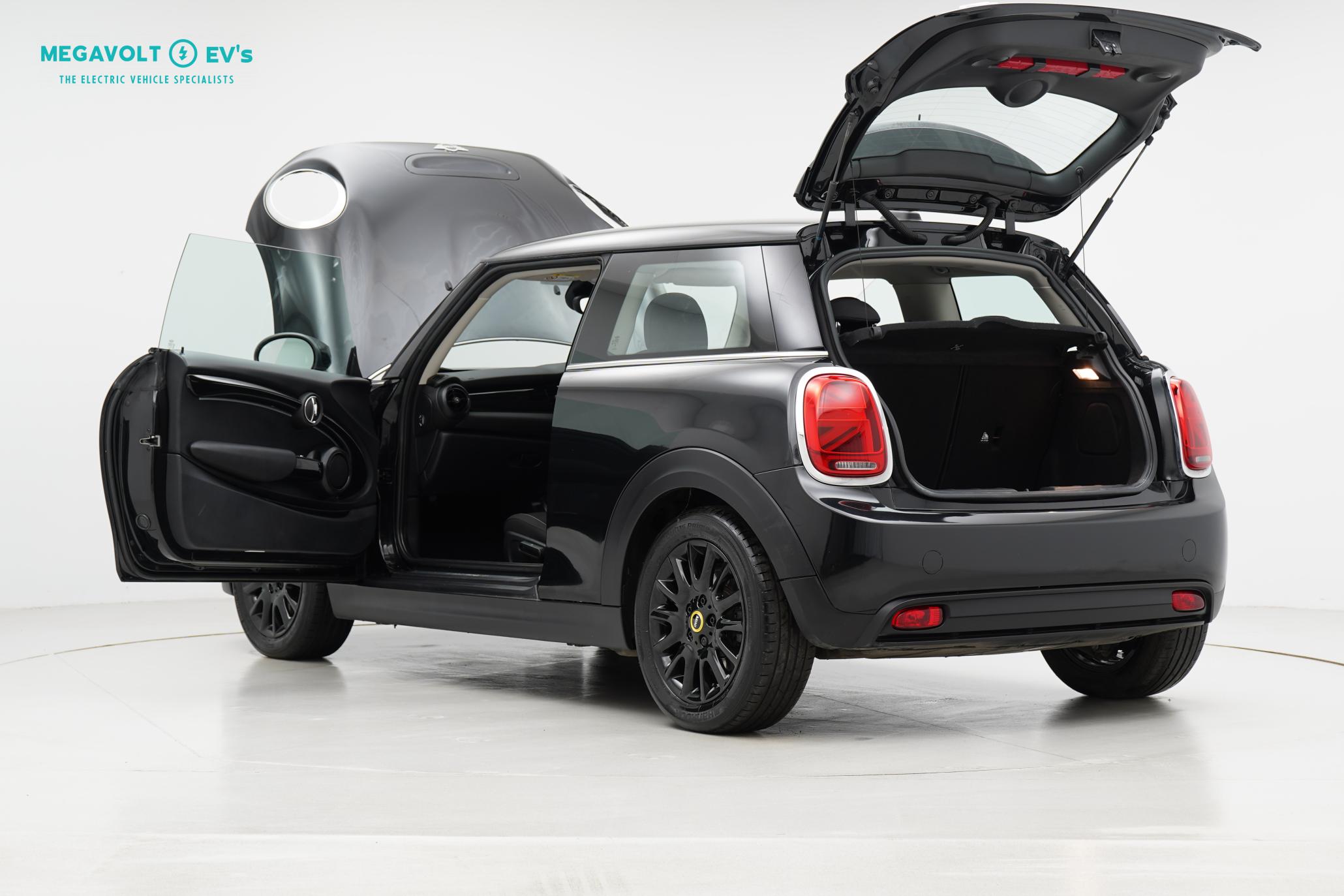 MINI Electric Hatch 32.6kWh Level 1 Hatchback 3dr Electric Auto (184 ps)