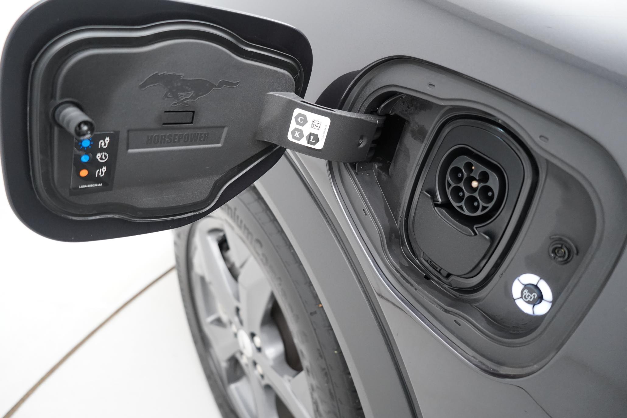 Ford Mustang Mach-E Extended Range 91kWh SUV 5dr Electric Automatic (294 ps)
