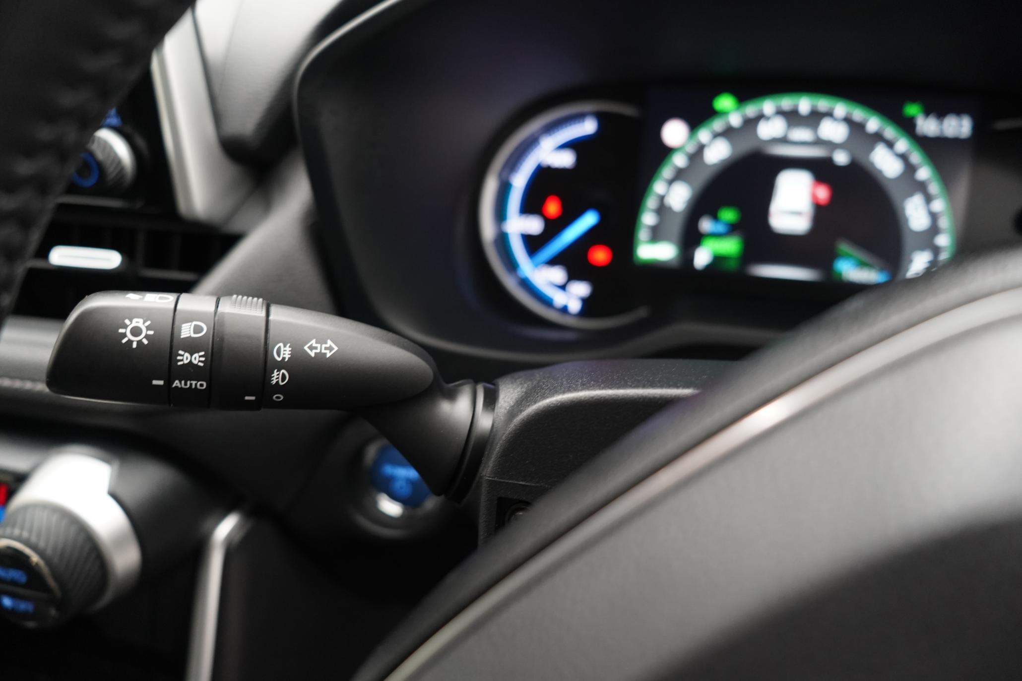 Toyota RAV4 2.5 VVT-h GPF Design SUV 5dr Petrol Hybrid CVT Euro 6 (s/s) (218 ps)