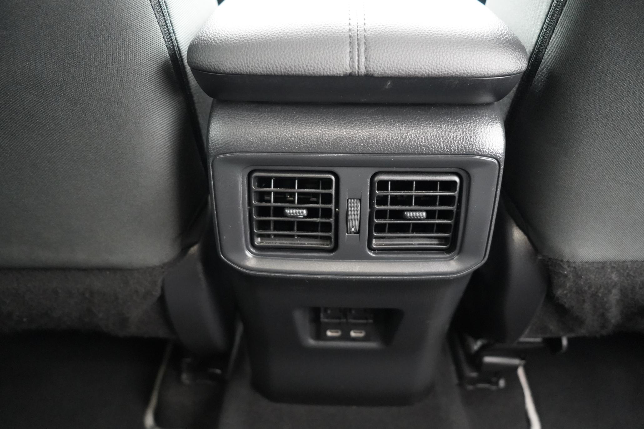 Toyota RAV4 2.5 VVT-h GPF Design SUV 5dr Petrol Hybrid CVT Euro 6 (s/s) (218 ps)