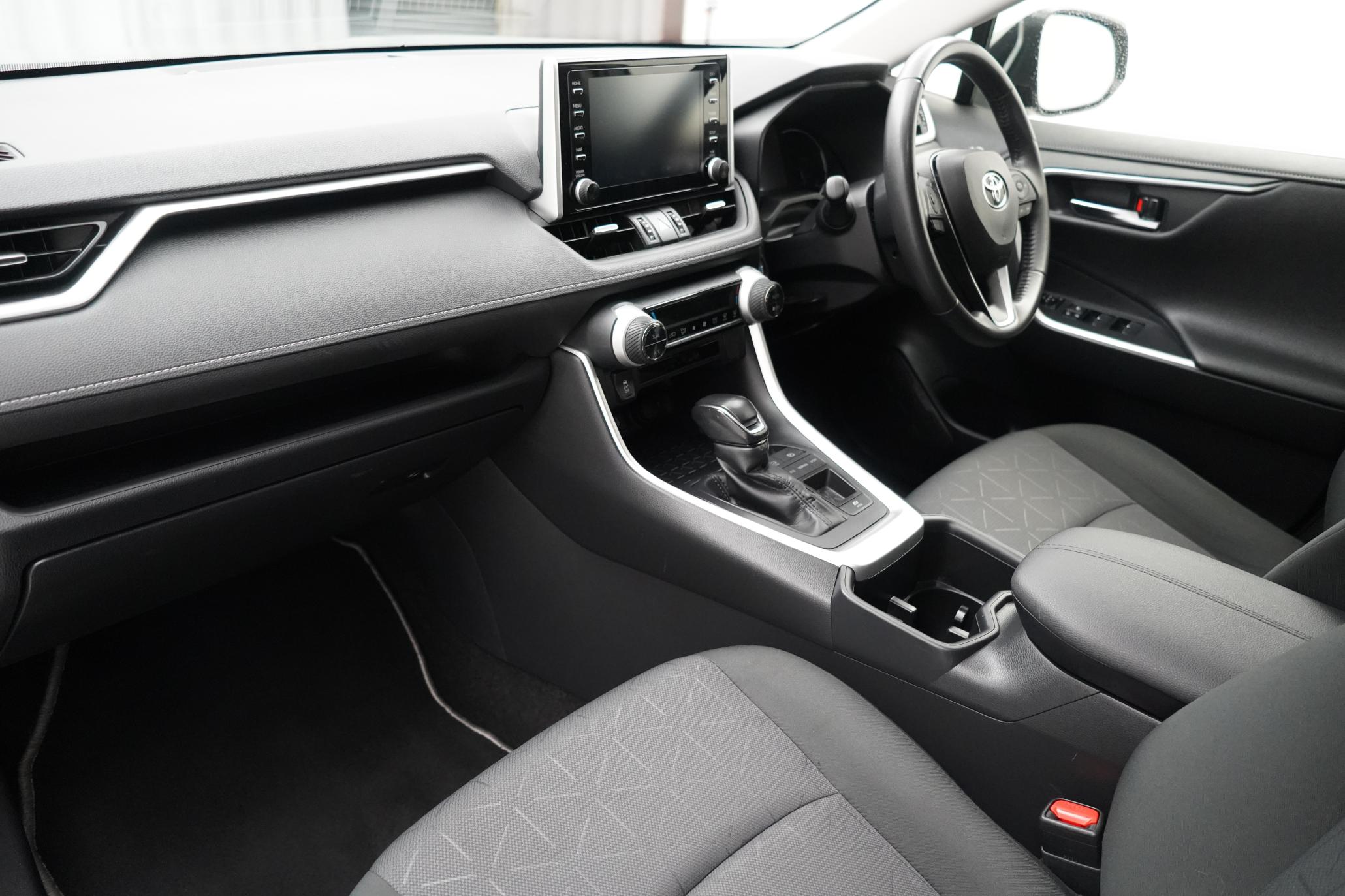 Toyota RAV4 2.5 VVT-h GPF Design SUV 5dr Petrol Hybrid CVT Euro 6 (s/s) (218 ps)