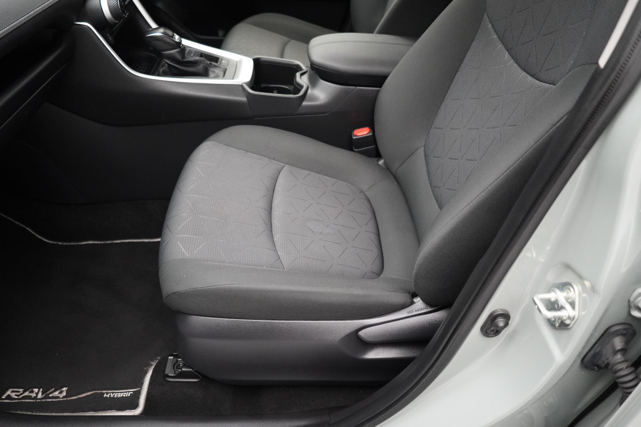 Toyota RAV4 2.5 VVT-h GPF Design SUV 5dr Petrol Hybrid CVT Euro 6 (s/s) (218 ps)