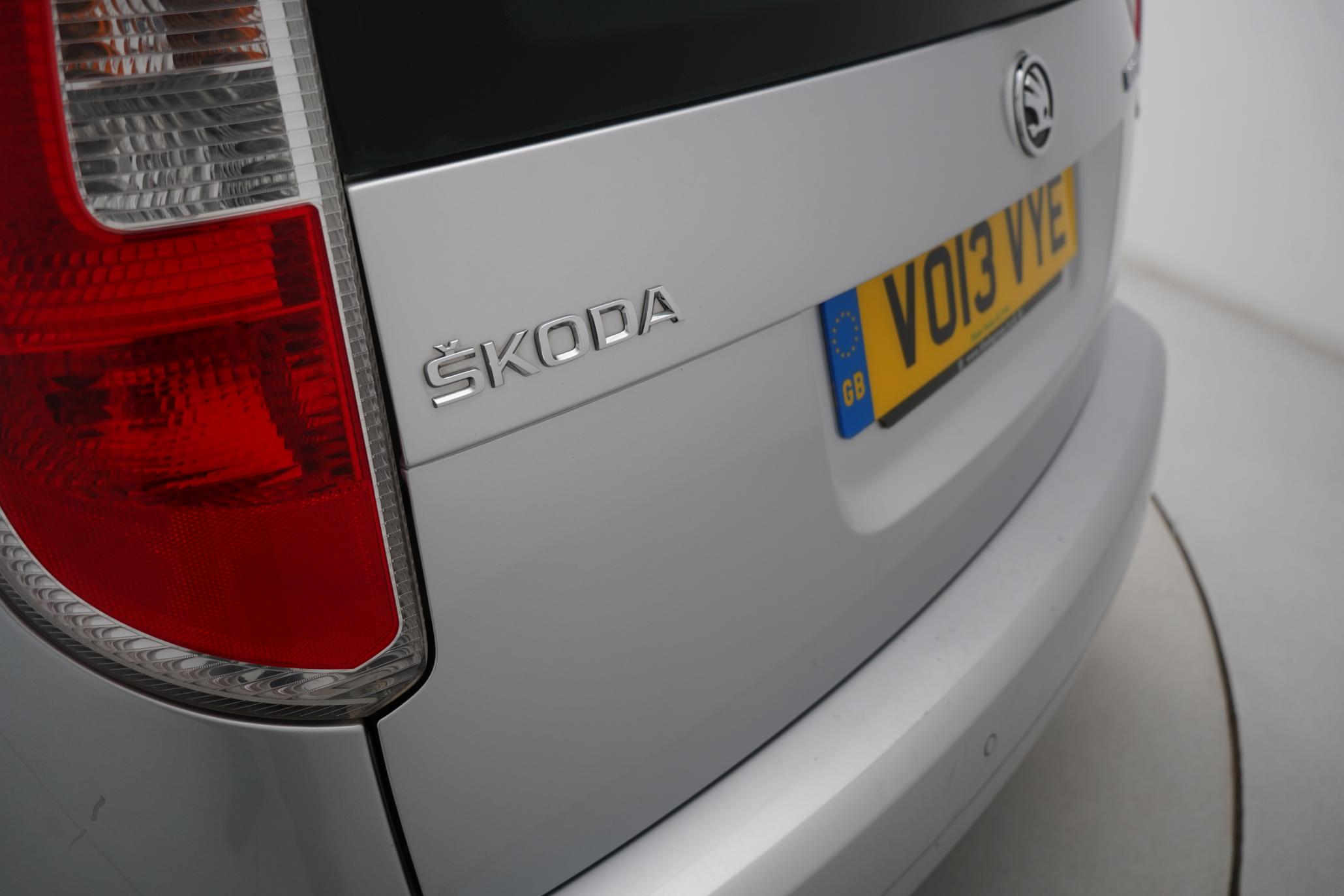 Skoda Roomster 1.2 TSI SE MPV 5dr Petrol Manual Euro 5 (105 ps)