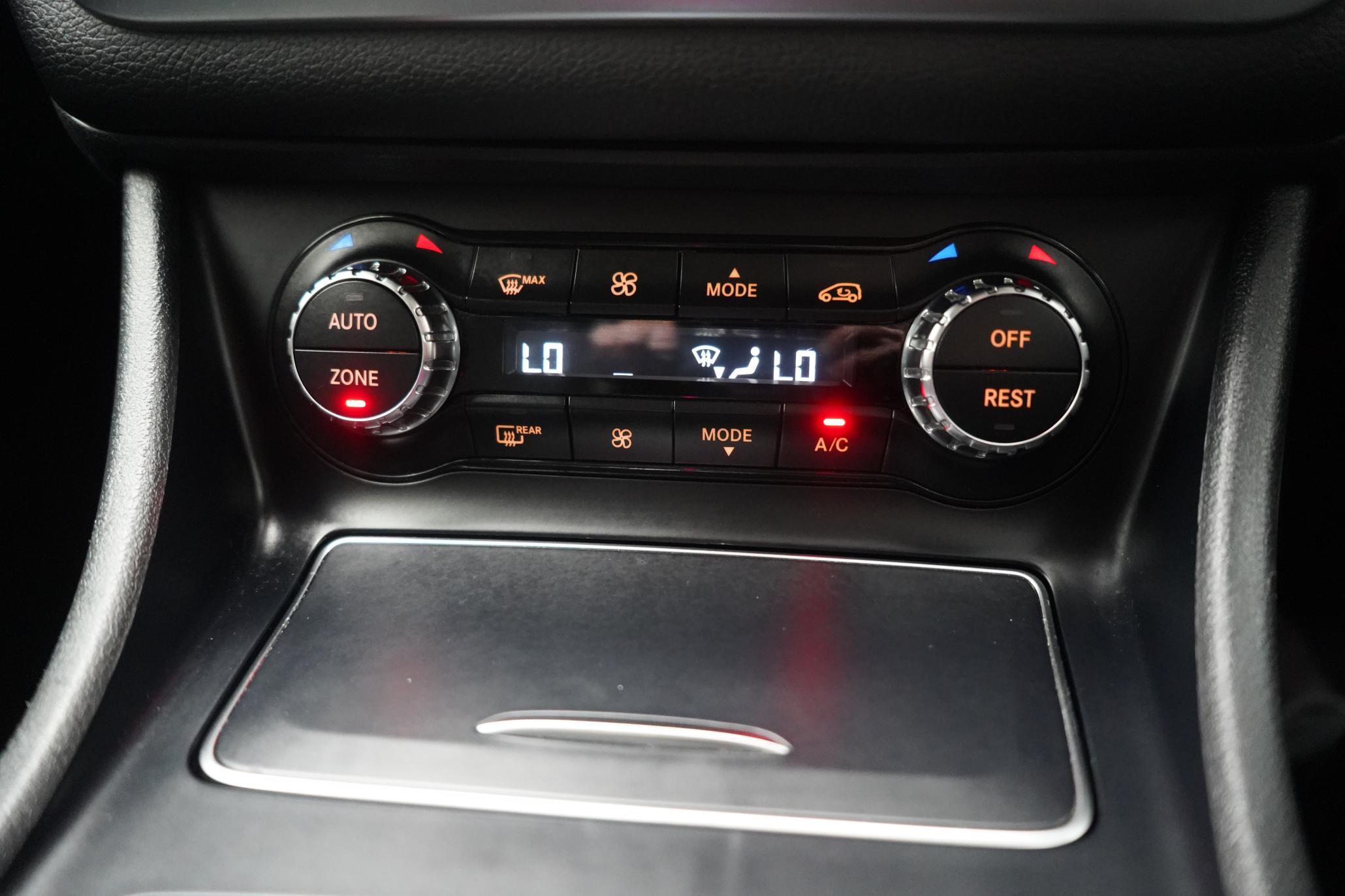 Mercedes-Benz GLA 1.6 GLA200 AMG Line Edition (Plus) SUV 5dr Petrol 7G-DCT Euro 6 (s/s) (156 ps)