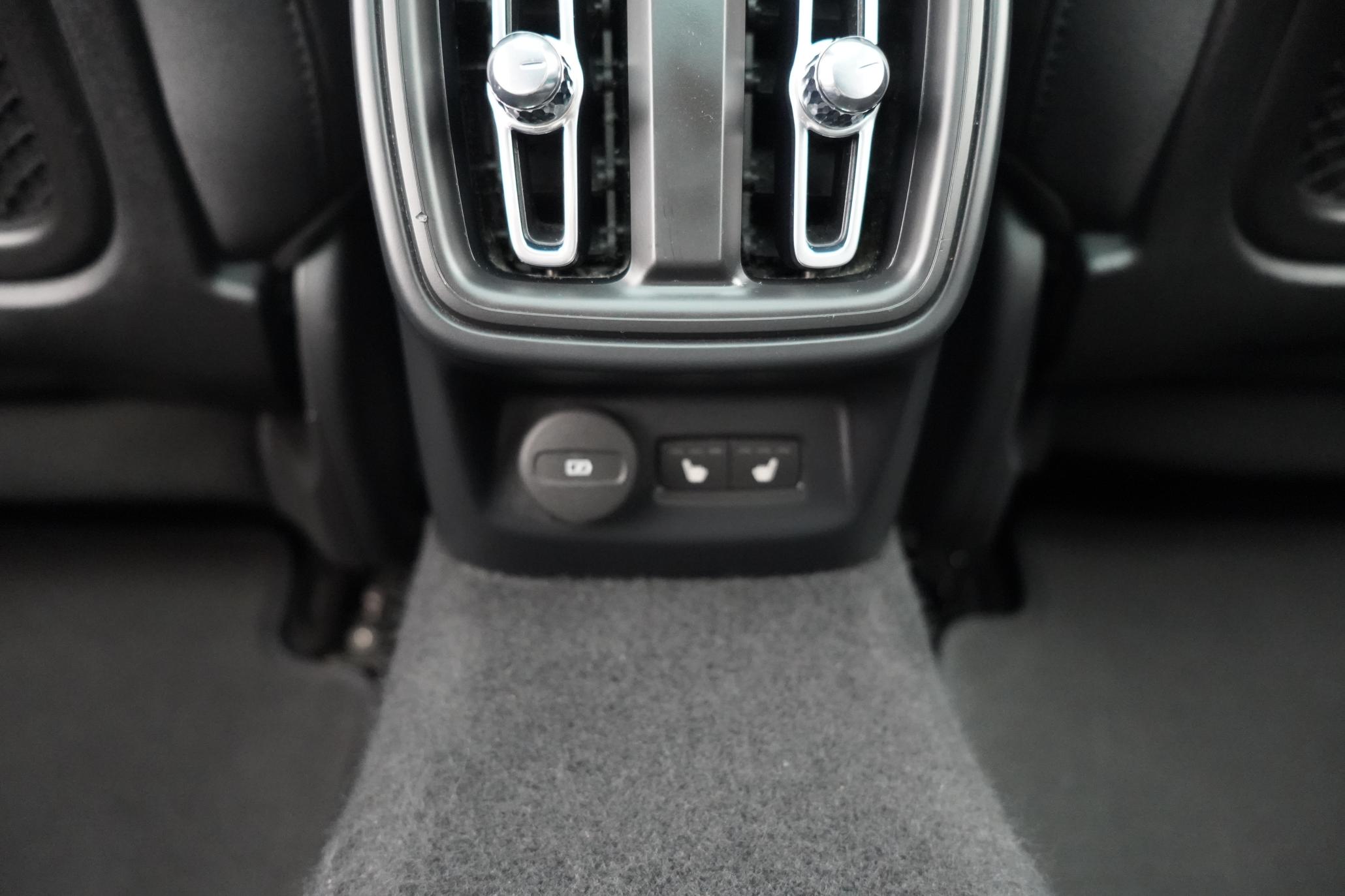 Polestar Polestar 2 Dual Motor 78kWh Long Range Plus Pilot Fastback 5dr Electric Auto 4WDE (408 ps)