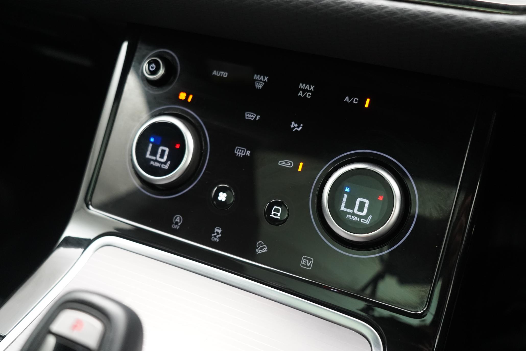 Land Rover Range Rover Evoque 1.5 P300e 12.2kWh R-Dynamic S SUV 5dr Petrol Plug-in Hybrid Auto 4WD Euro 6 (s/s) (309 ps)
