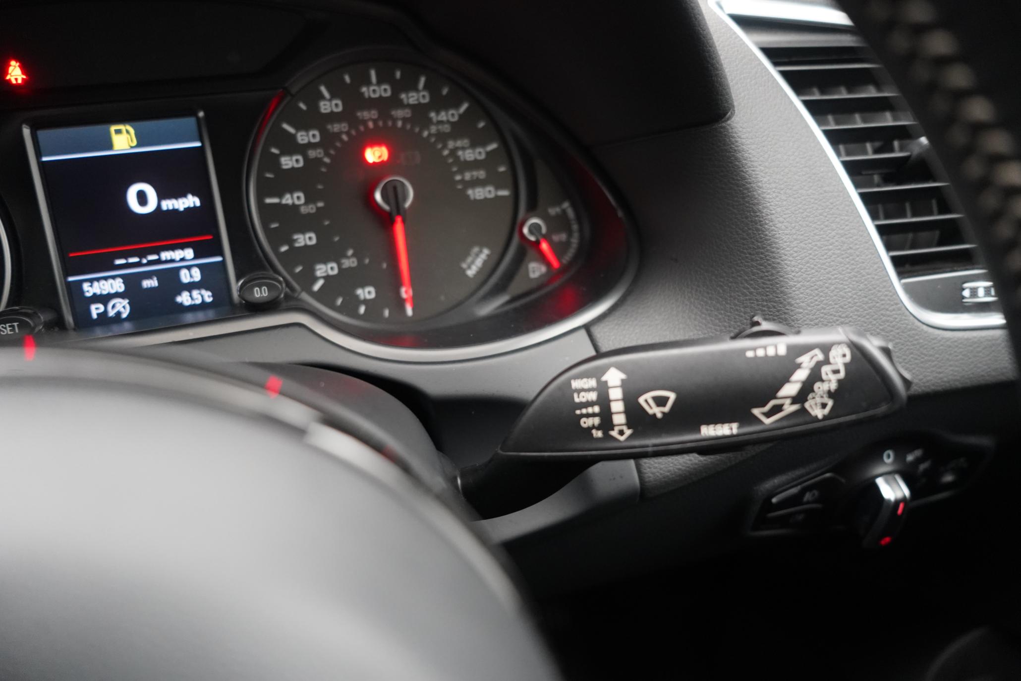 Audi Q5 2.0 TFSI S line SUV 5dr Petrol Tiptronic quattro Euro 5 (s/s) (225 ps)