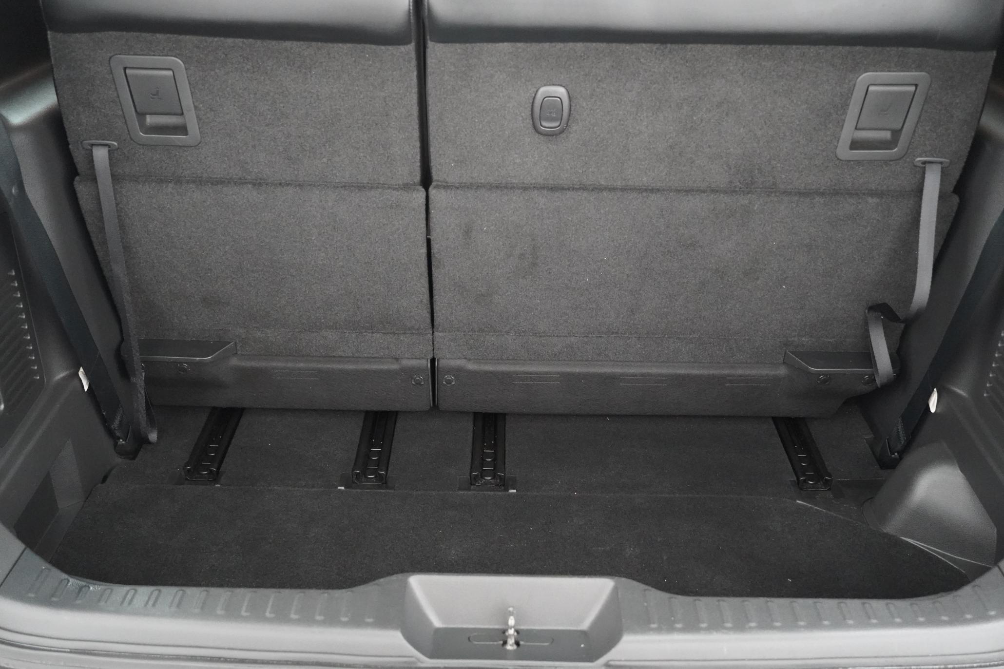 Nissan Elgrand HIGHWAY STAR