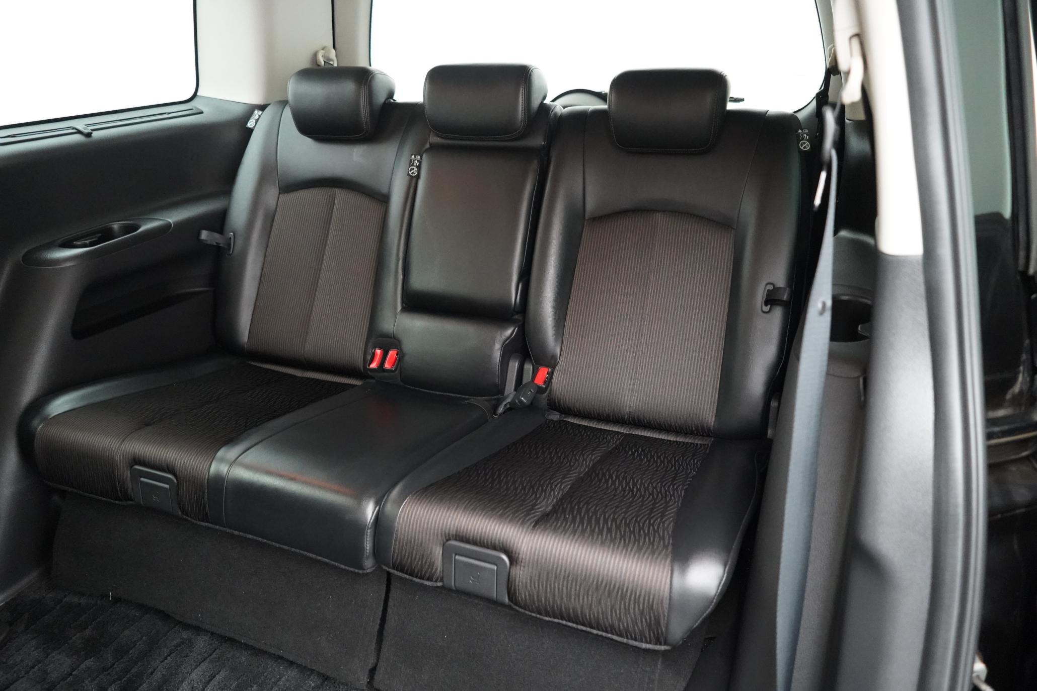 Nissan Elgrand HIGHWAY STAR