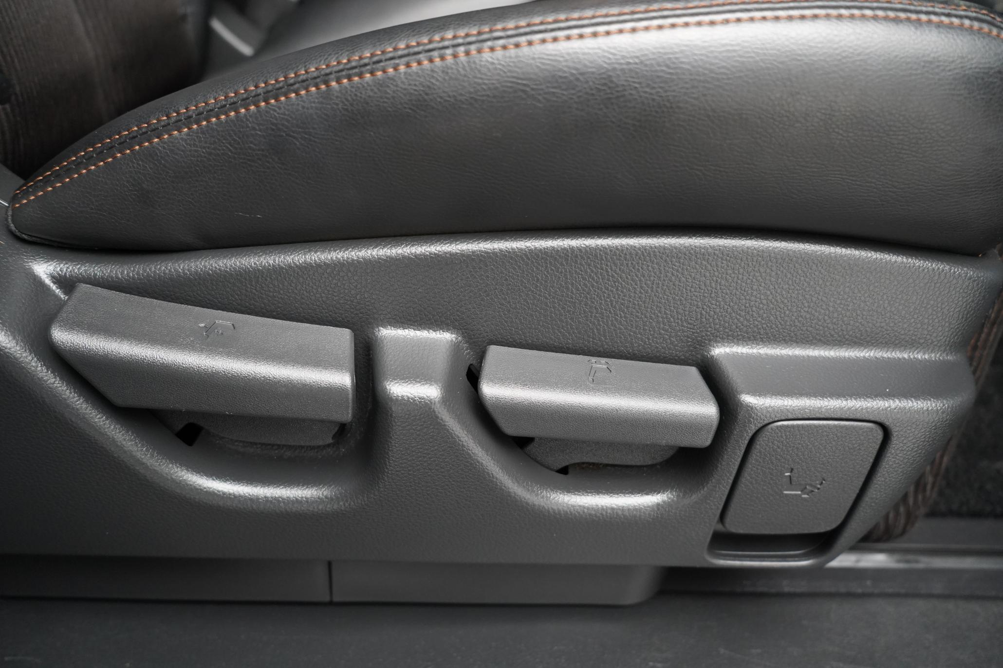 Nissan Elgrand HIGHWAY STAR