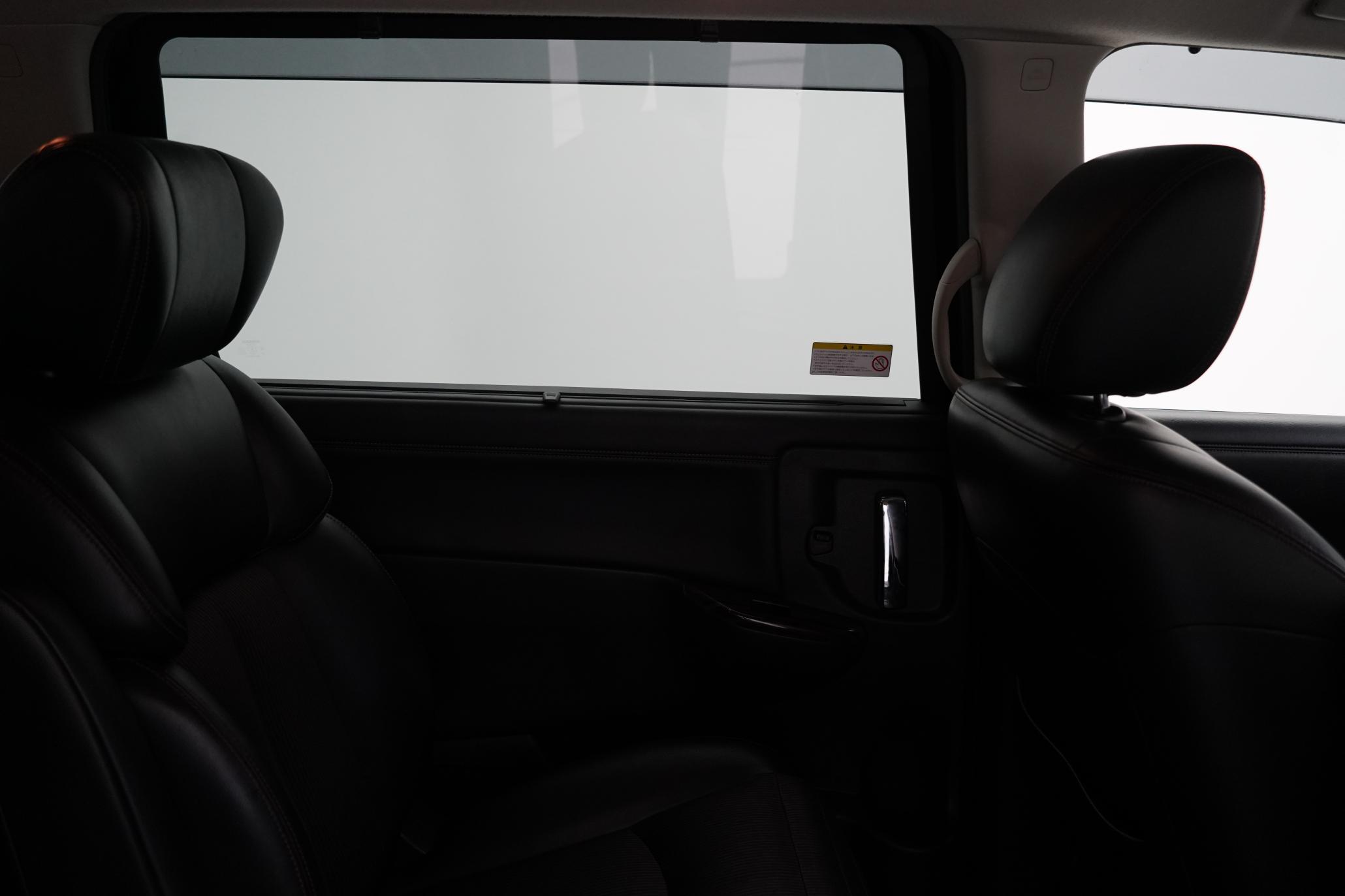 Nissan Elgrand HIGHWAY STAR