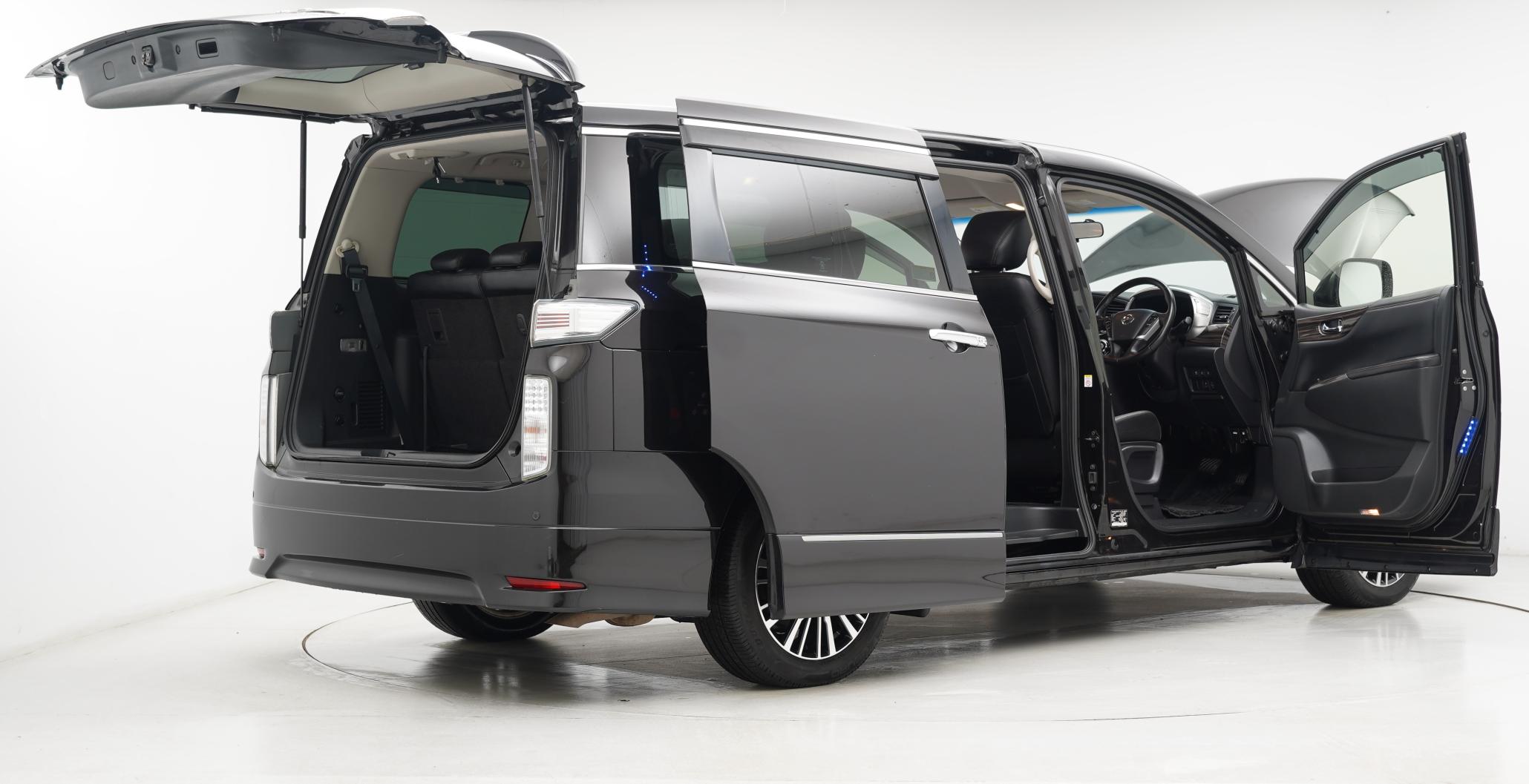 Nissan Elgrand HIGHWAY STAR