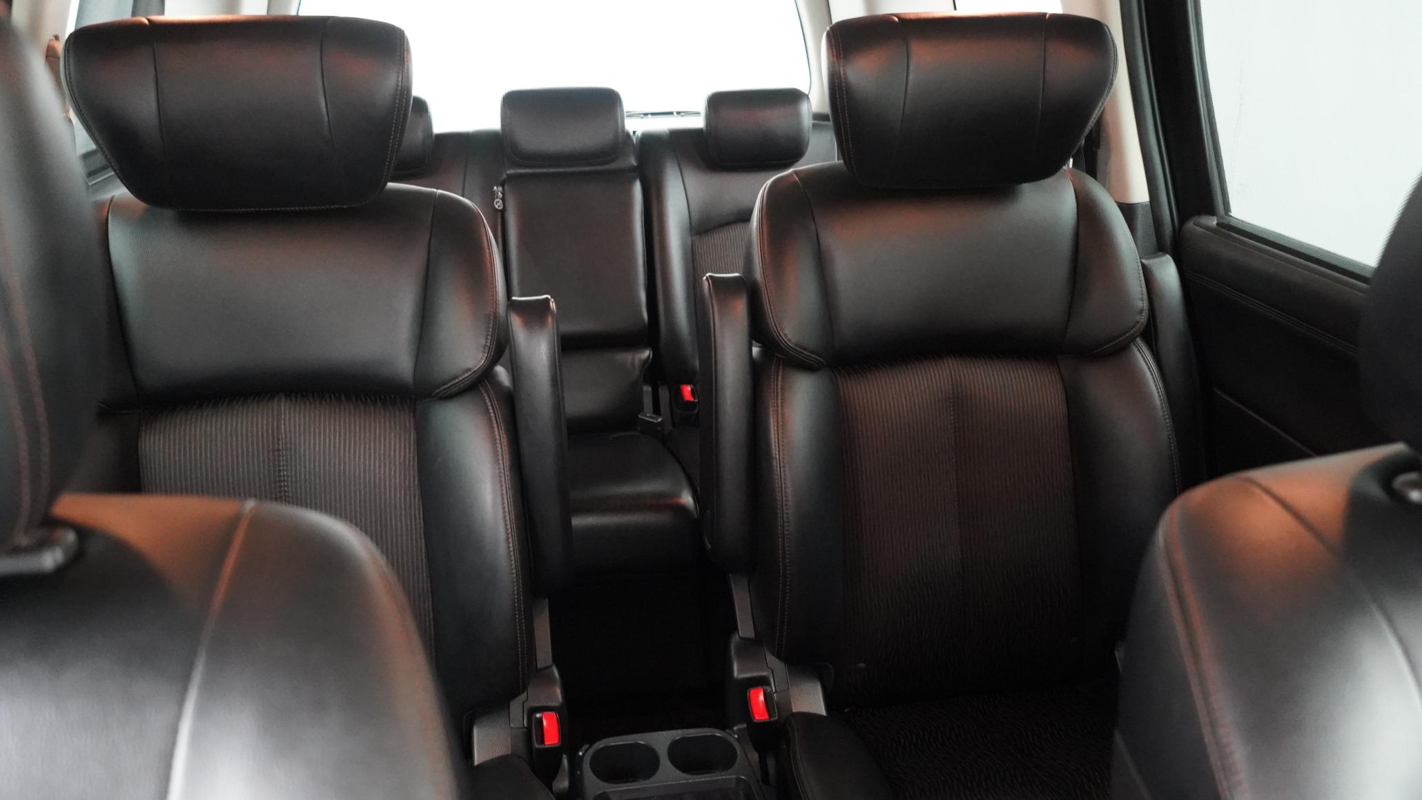 Nissan Elgrand HIGHWAY STAR