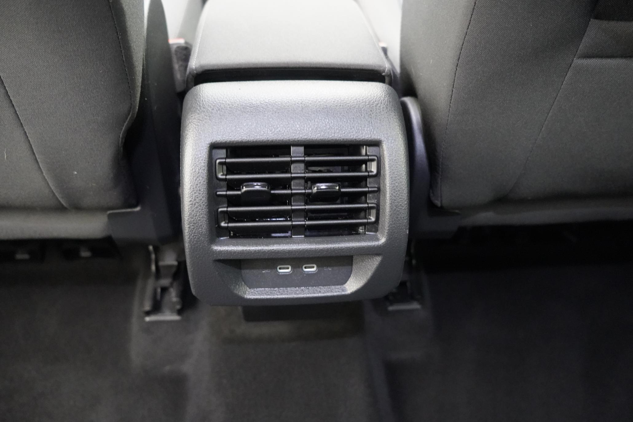 Ford Grand Tourneo Connect 2.0 EcoBlue Titanium MPV 5dr Diesel Manual Euro 6 (s/s) (122 ps)