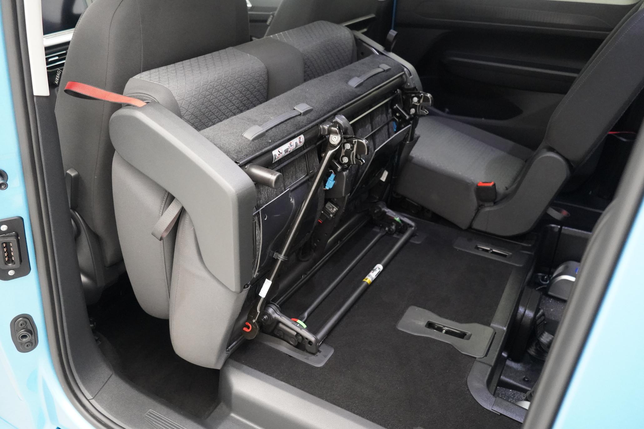 Ford Grand Tourneo Connect 2.0 EcoBlue Titanium MPV 5dr Diesel Manual Euro 6 (s/s) (122 ps)