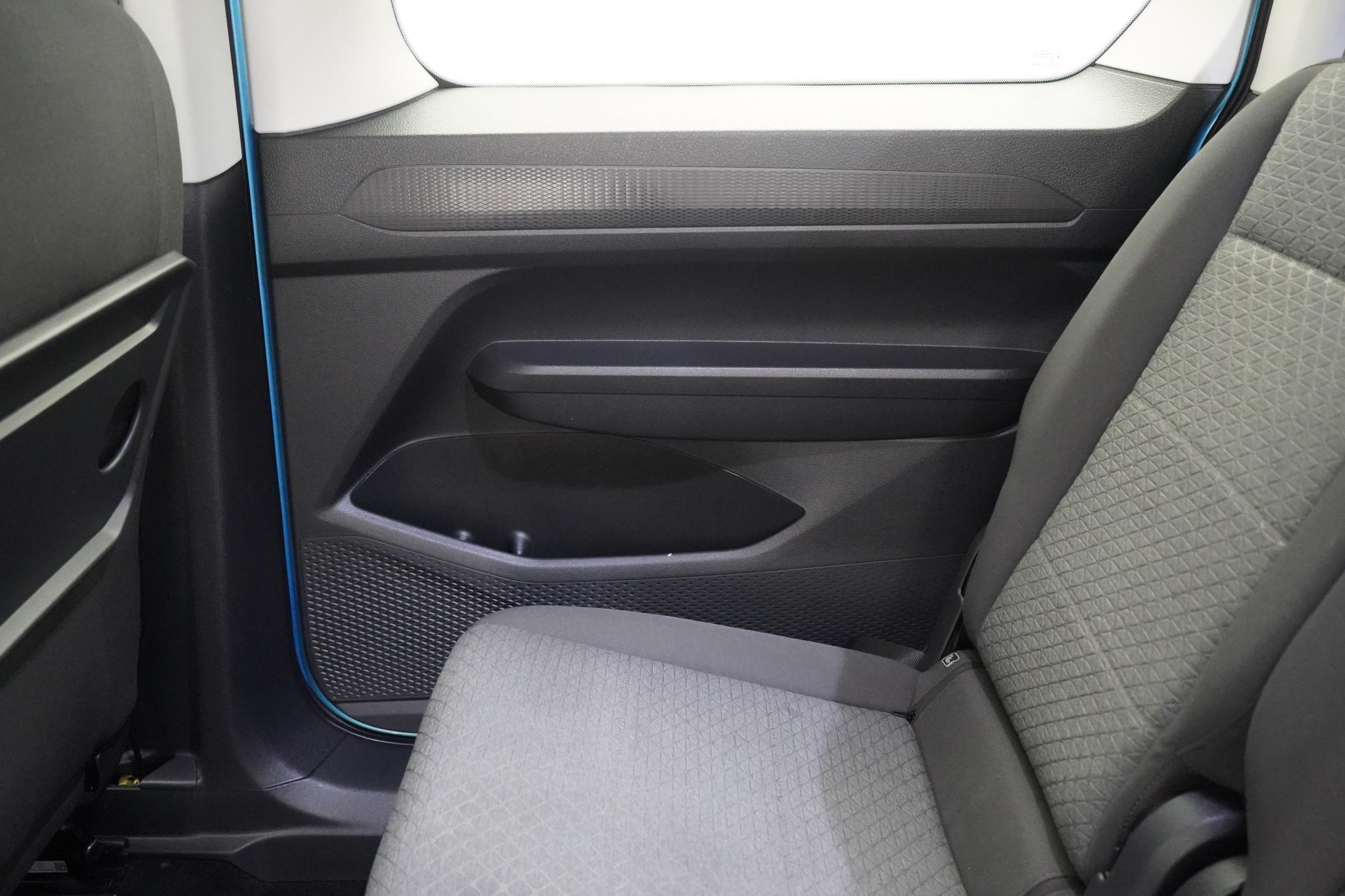 Ford Grand Tourneo Connect 2.0 EcoBlue Titanium MPV 5dr Diesel Manual Euro 6 (s/s) (122 ps)