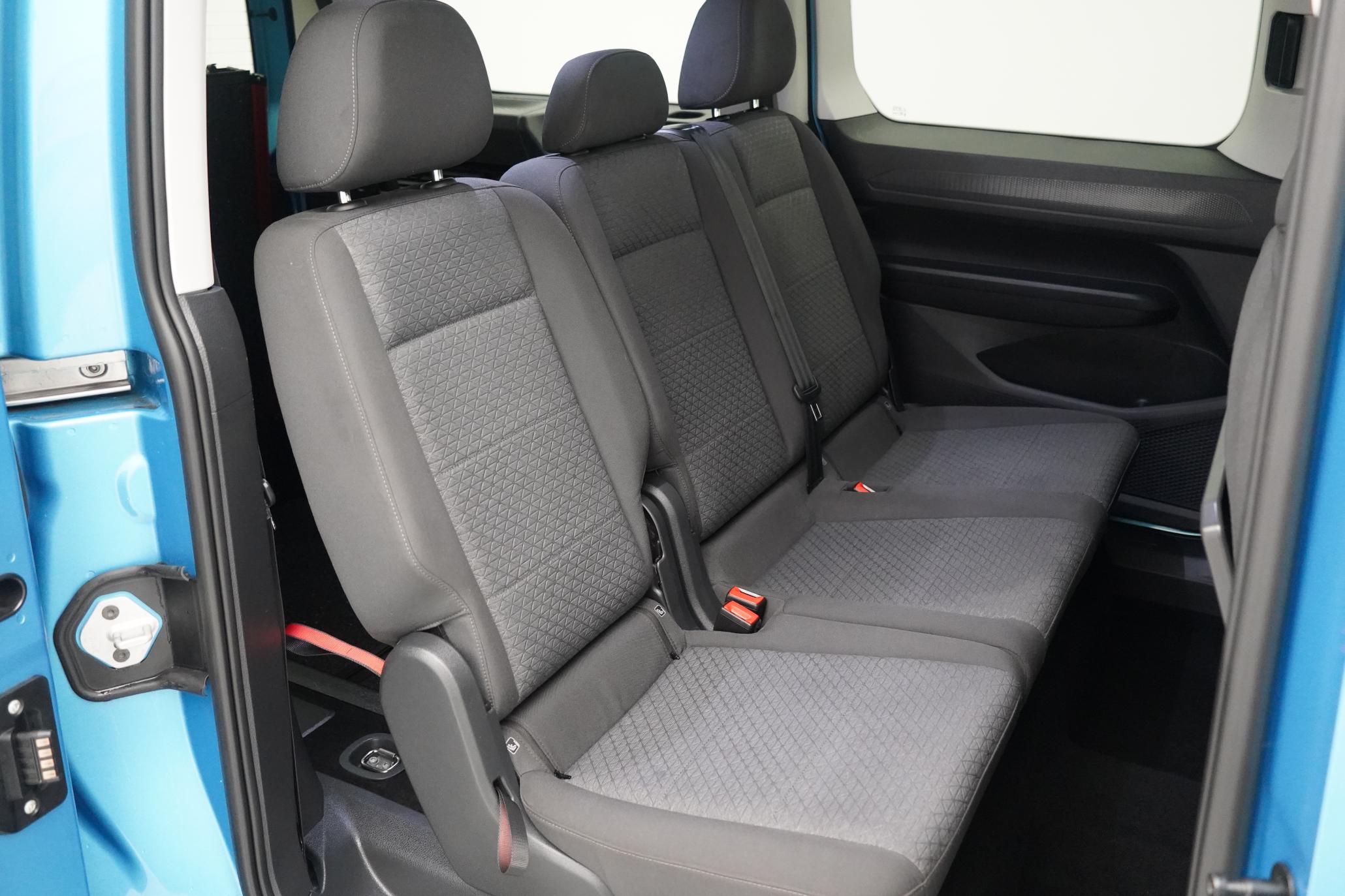 Ford Grand Tourneo Connect 2.0 EcoBlue Titanium MPV 5dr Diesel Manual Euro 6 (s/s) (122 ps)