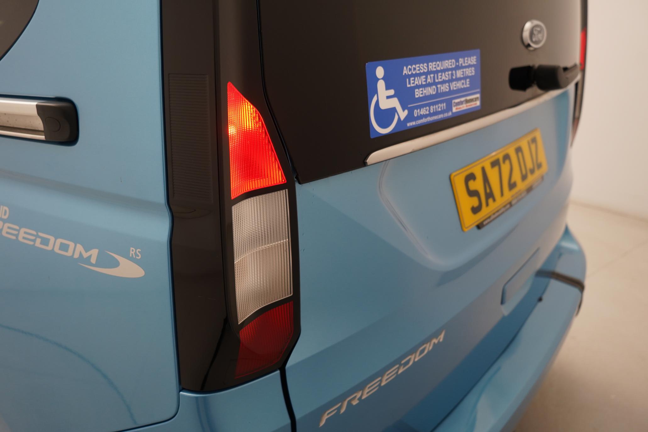 Ford Grand Tourneo Connect 2.0 EcoBlue Titanium MPV 5dr Diesel Manual Euro 6 (s/s) (122 ps)