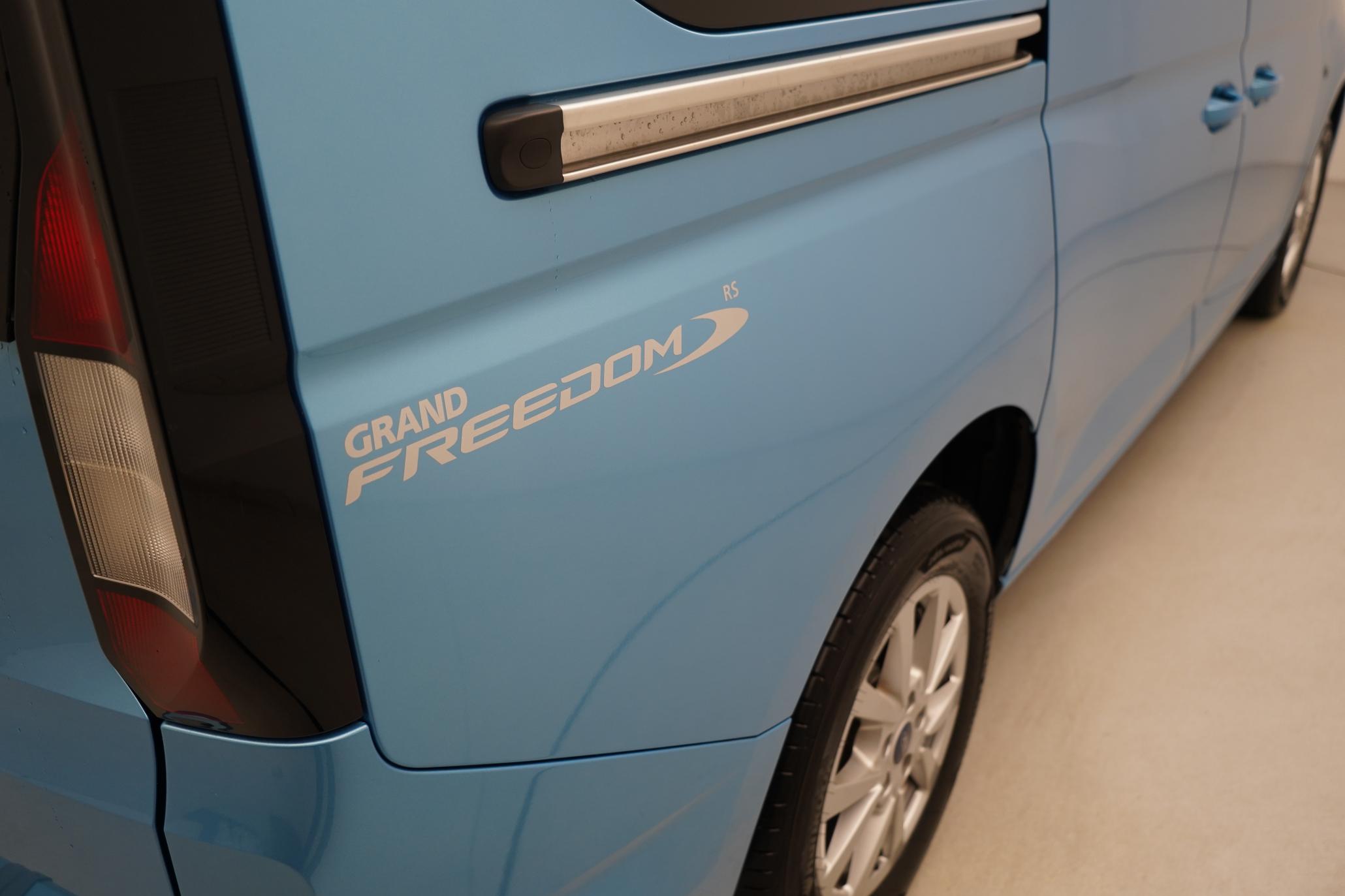 Ford Grand Tourneo Connect 2.0 EcoBlue Titanium MPV 5dr Diesel Manual Euro 6 (s/s) (122 ps)
