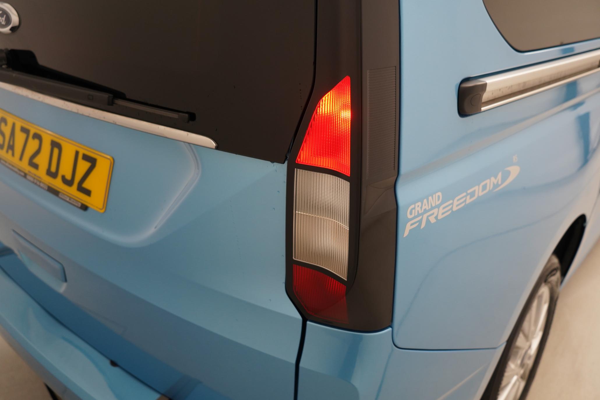 Ford Grand Tourneo Connect 2.0 EcoBlue Titanium MPV 5dr Diesel Manual Euro 6 (s/s) (122 ps)