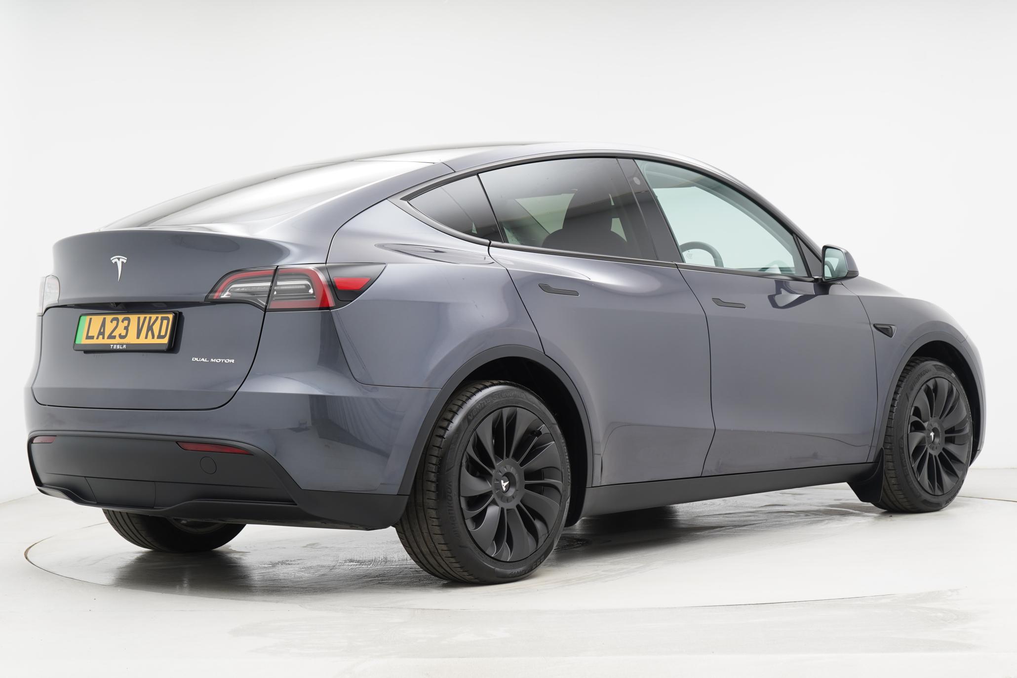 Tesla Model Y (Dual Motor) Long Range SUV 5dr Electric Auto 4WDE (384 bhp)