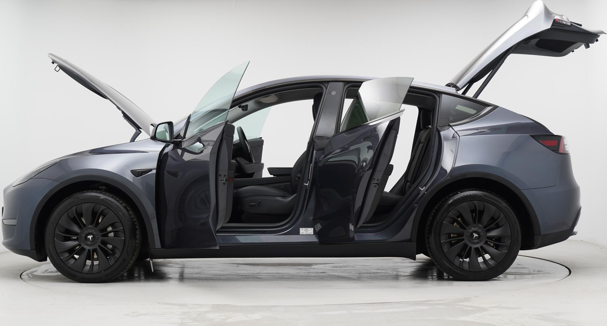 Tesla Model Y (Dual Motor) Long Range SUV 5dr Electric Auto 4WDE (384 bhp)