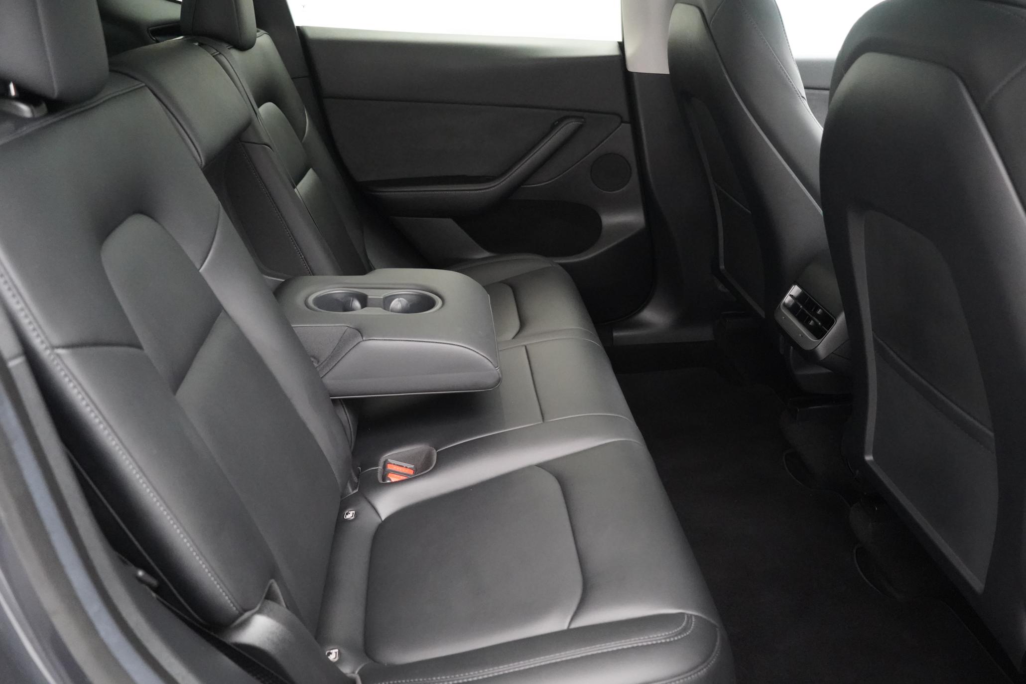 Tesla Model Y (Dual Motor) Long Range SUV 5dr Electric Auto 4WDE (384 bhp)