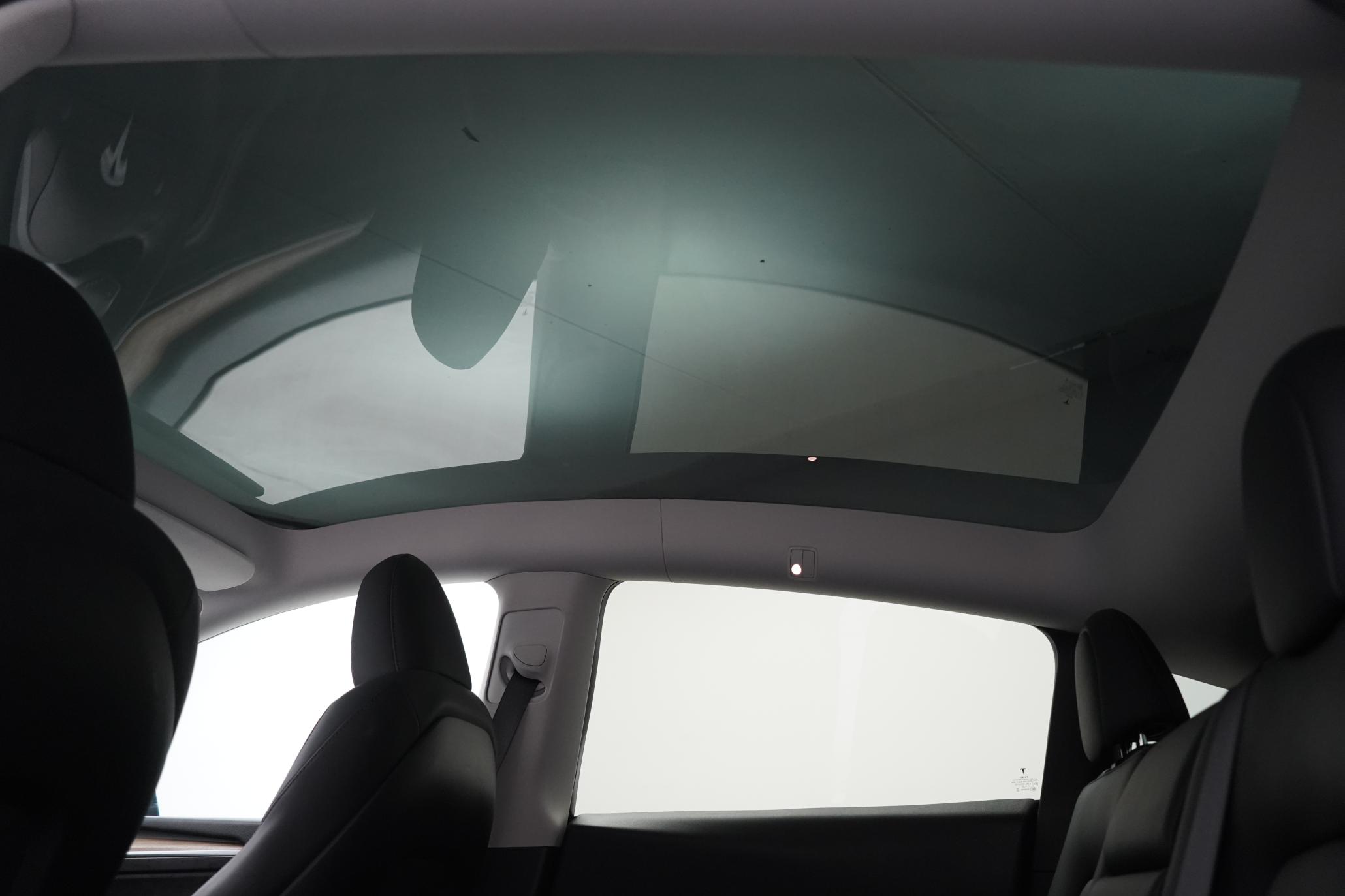 Tesla Model Y (Dual Motor) Long Range SUV 5dr Electric Auto 4WDE (384 bhp)