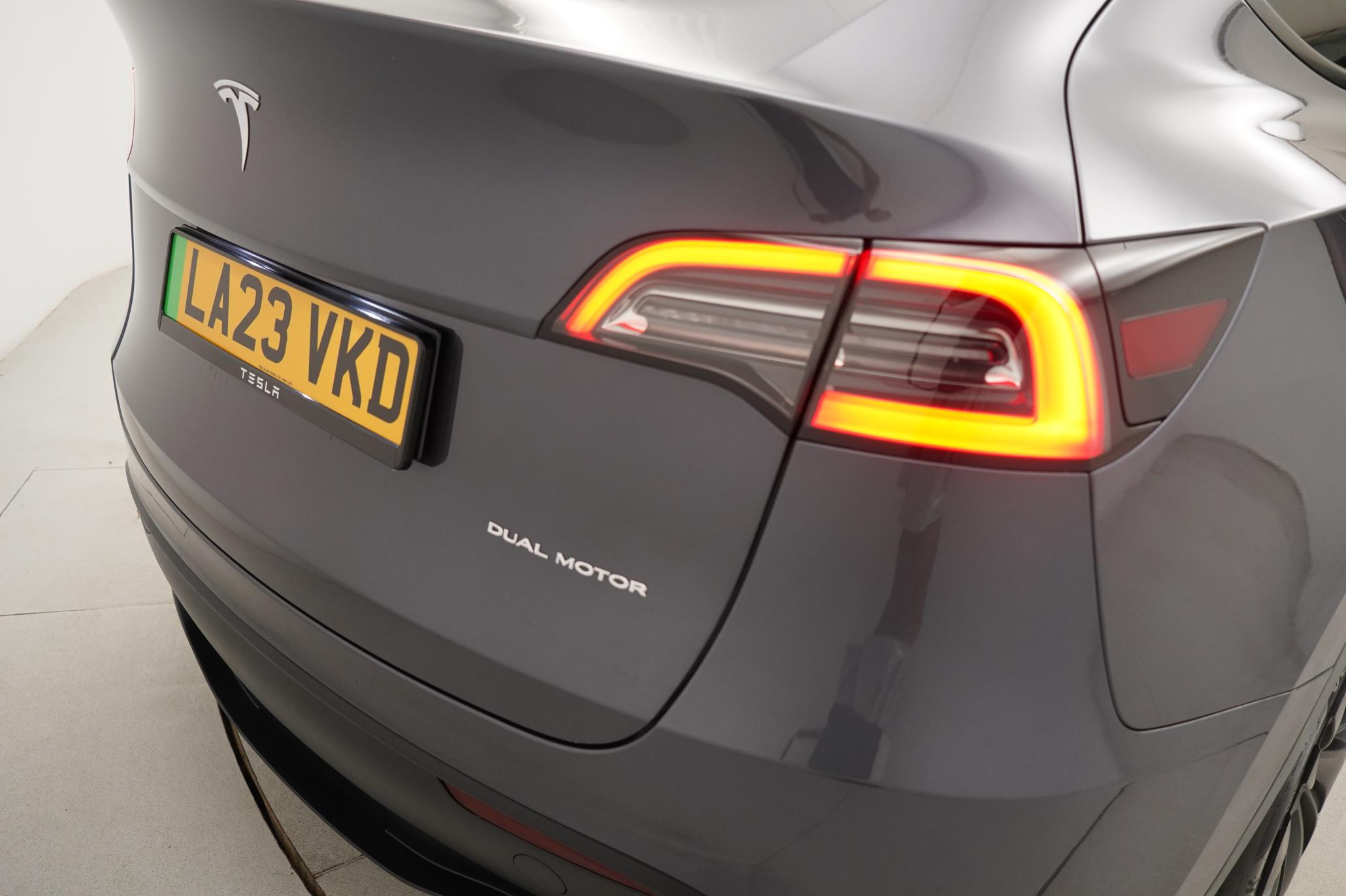 Tesla Model Y (Dual Motor) Long Range SUV 5dr Electric Auto 4WDE (384 bhp)