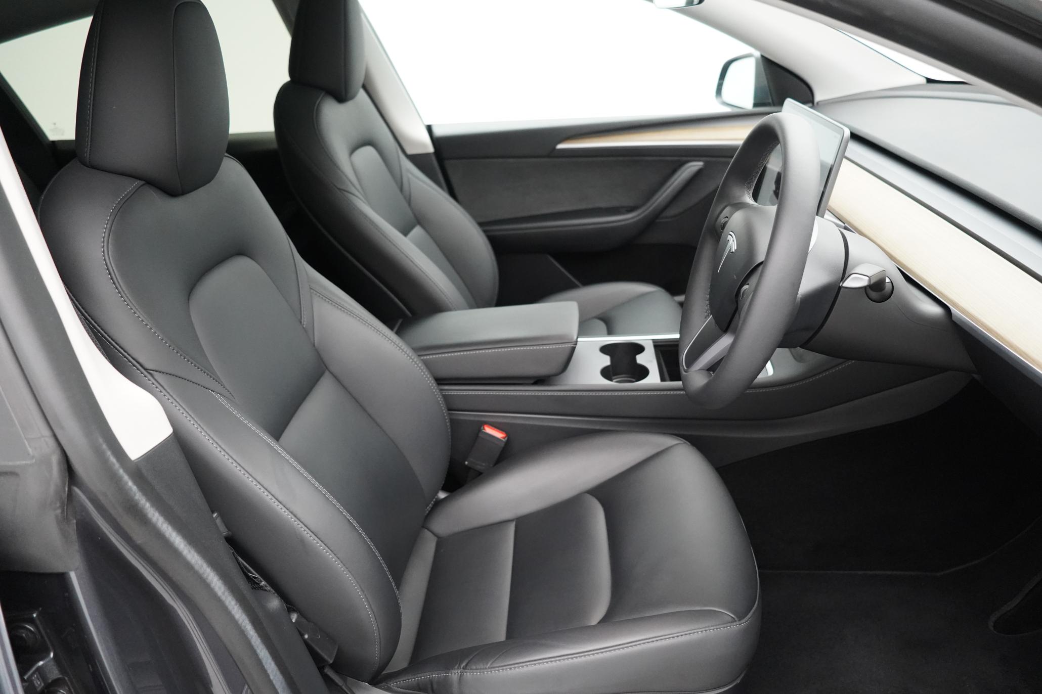 Tesla Model Y (Dual Motor) Long Range SUV 5dr Electric Auto 4WDE (384 bhp)