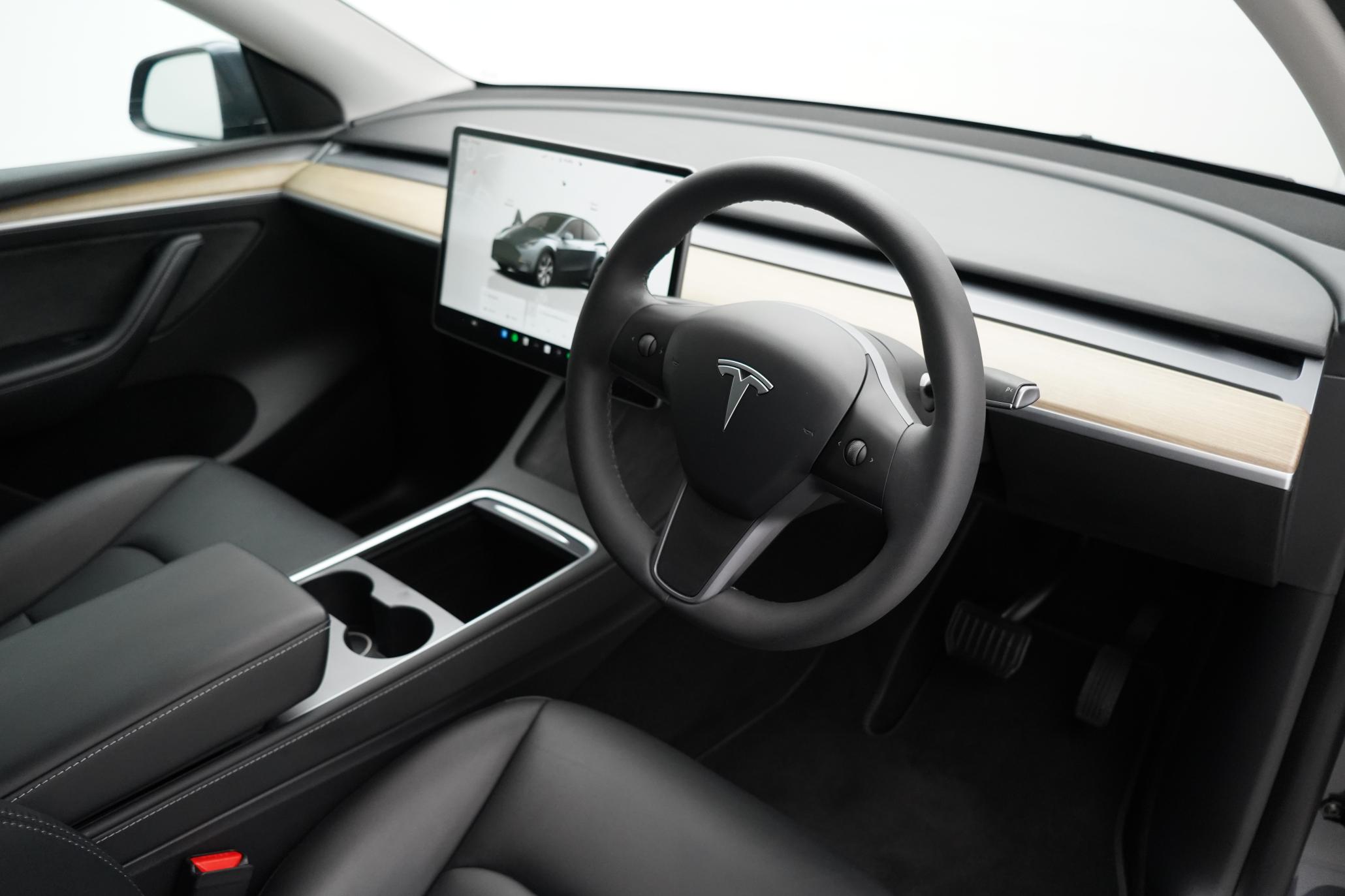 Tesla Model Y (Dual Motor) Long Range SUV 5dr Electric Auto 4WDE (384 bhp)