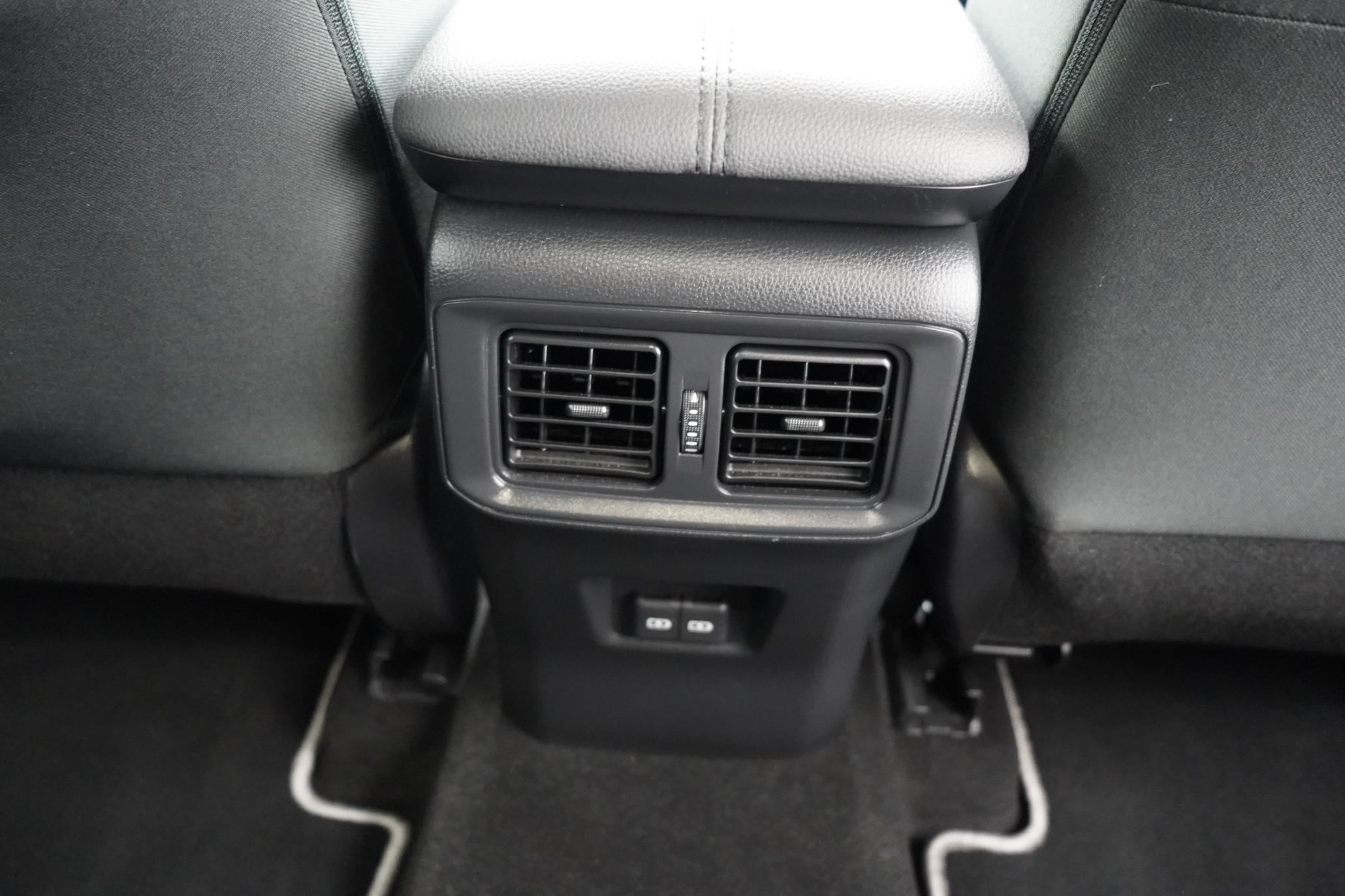 Toyota RAV4 2.5 VVT-h GPF Design SUV 5dr Petrol Hybrid CVT Euro 6 (s/s) (218 ps)