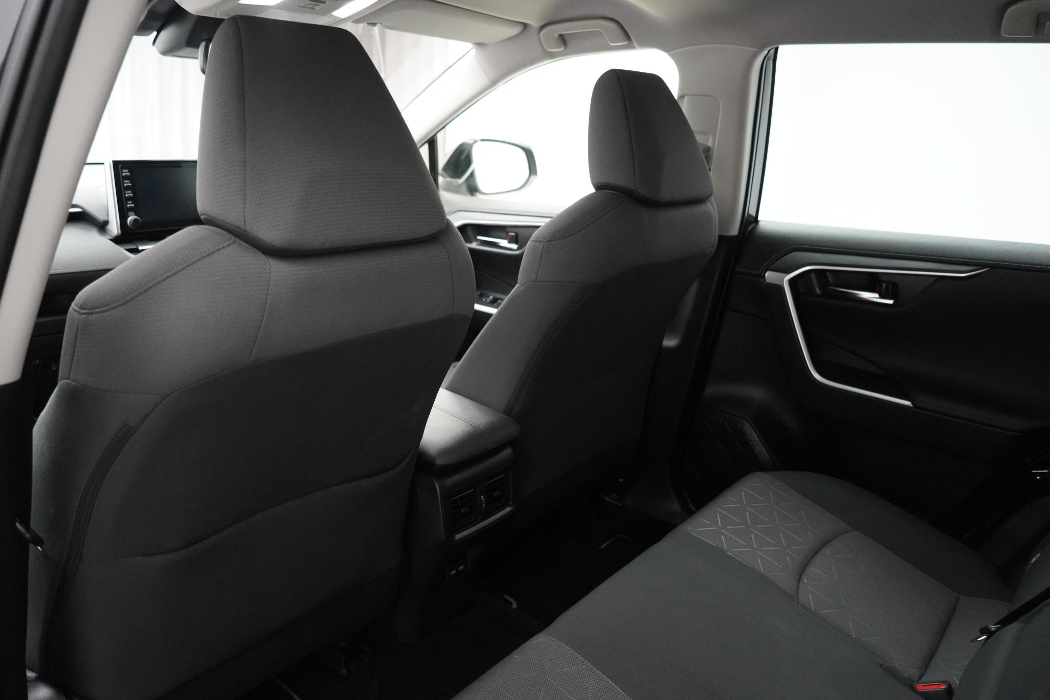 Toyota RAV4 2.5 VVT-h GPF Design SUV 5dr Petrol Hybrid CVT Euro 6 (s/s) (218 ps)