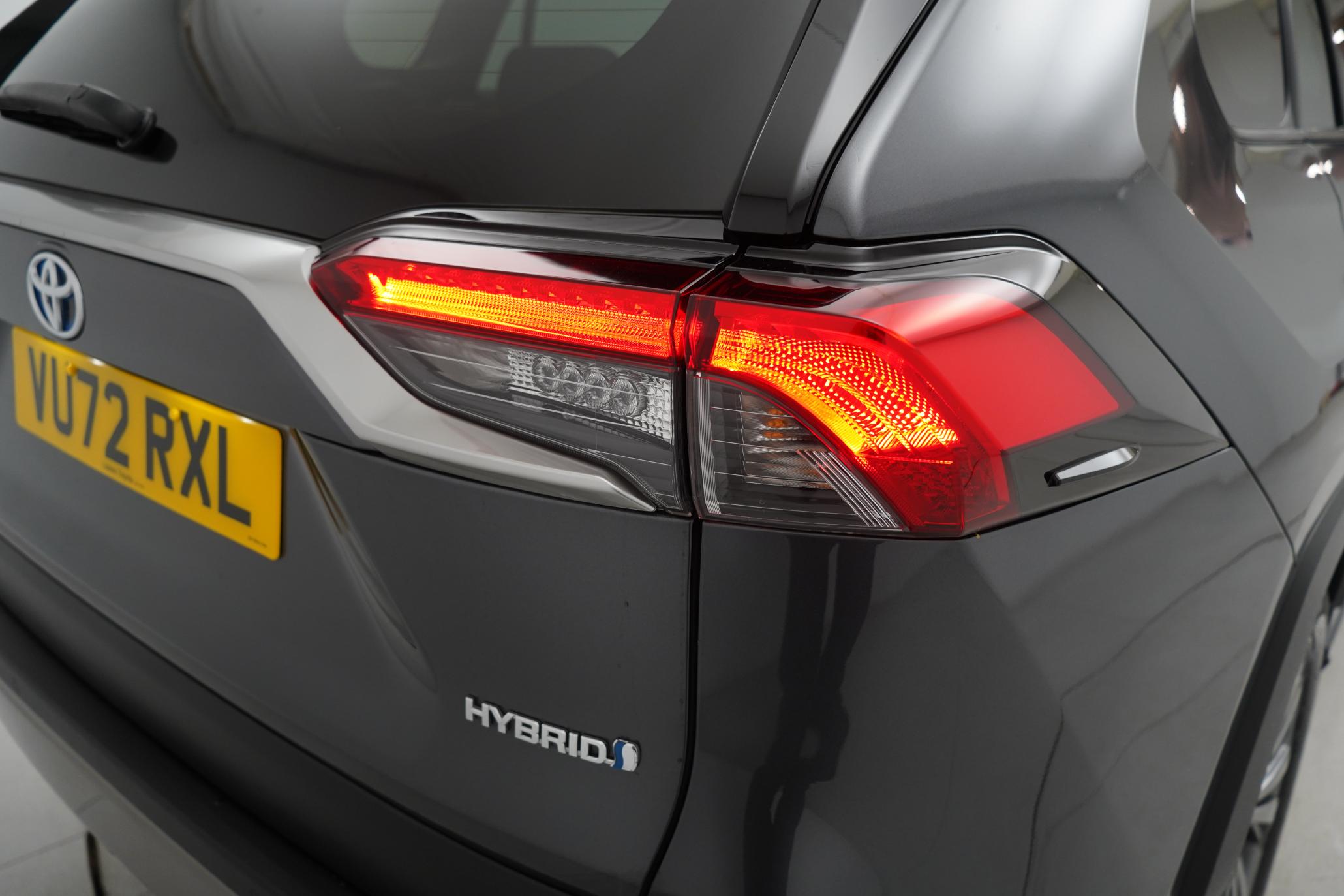 Toyota RAV4 2.5 VVT-h GPF Design SUV 5dr Petrol Hybrid CVT Euro 6 (s/s) (218 ps)
