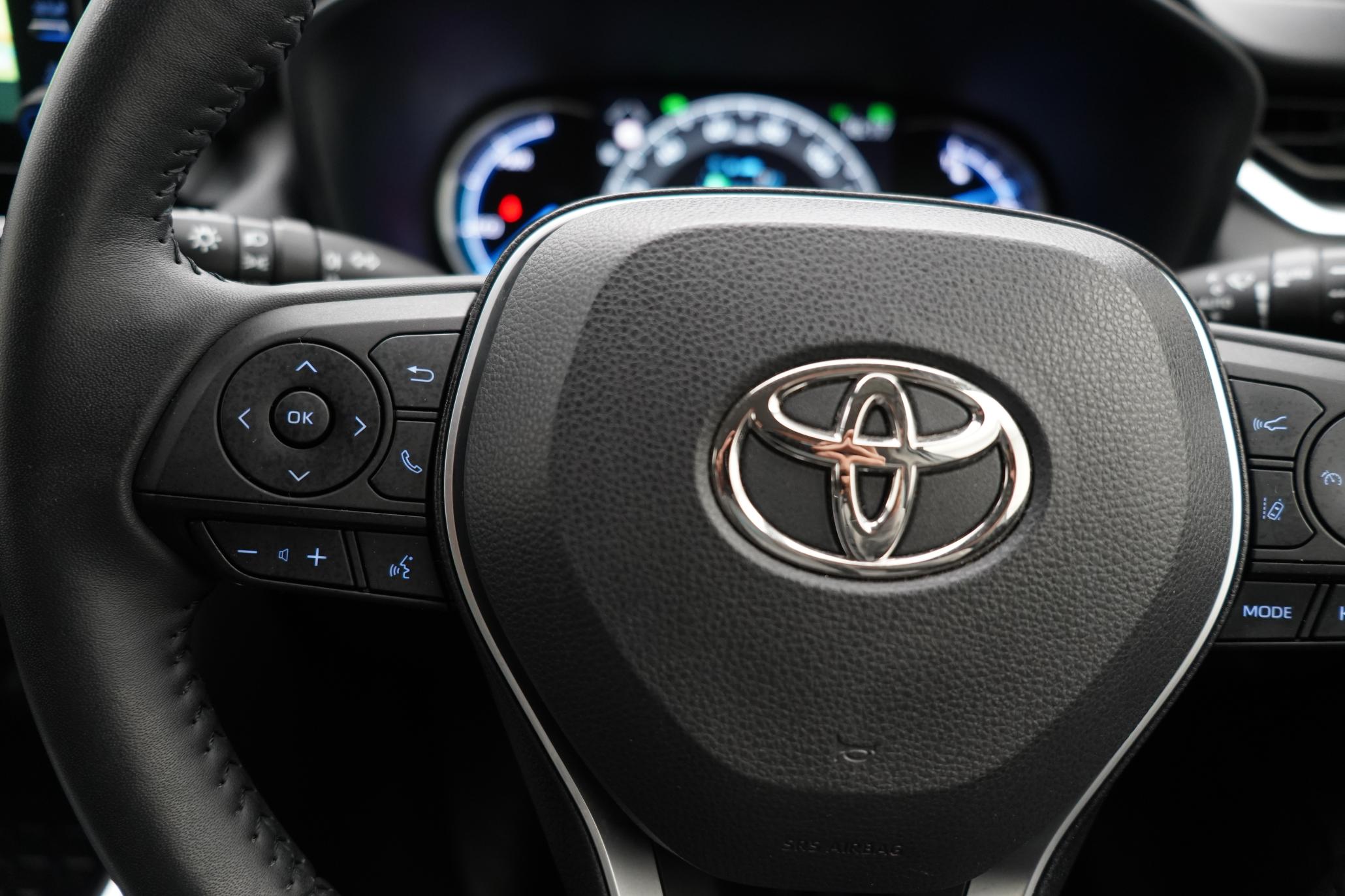 Toyota RAV4 2.5 VVT-h GPF Design SUV 5dr Petrol Hybrid CVT Euro 6 (s/s) (218 ps)