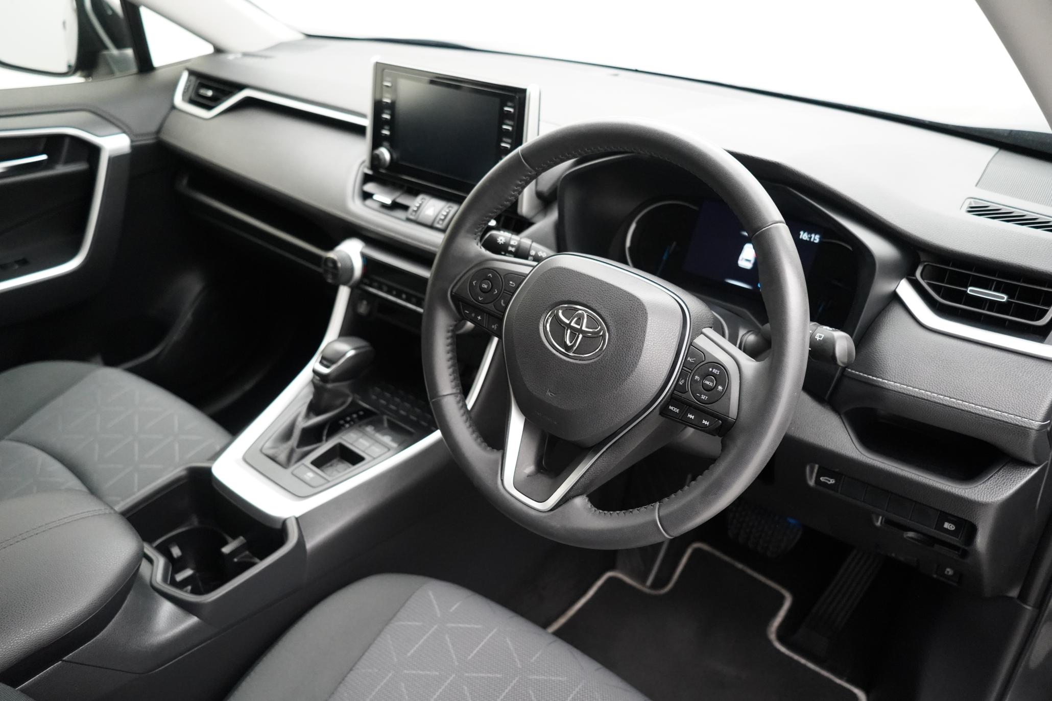 Toyota RAV4 2.5 VVT-h GPF Design SUV 5dr Petrol Hybrid CVT Euro 6 (s/s) (218 ps)