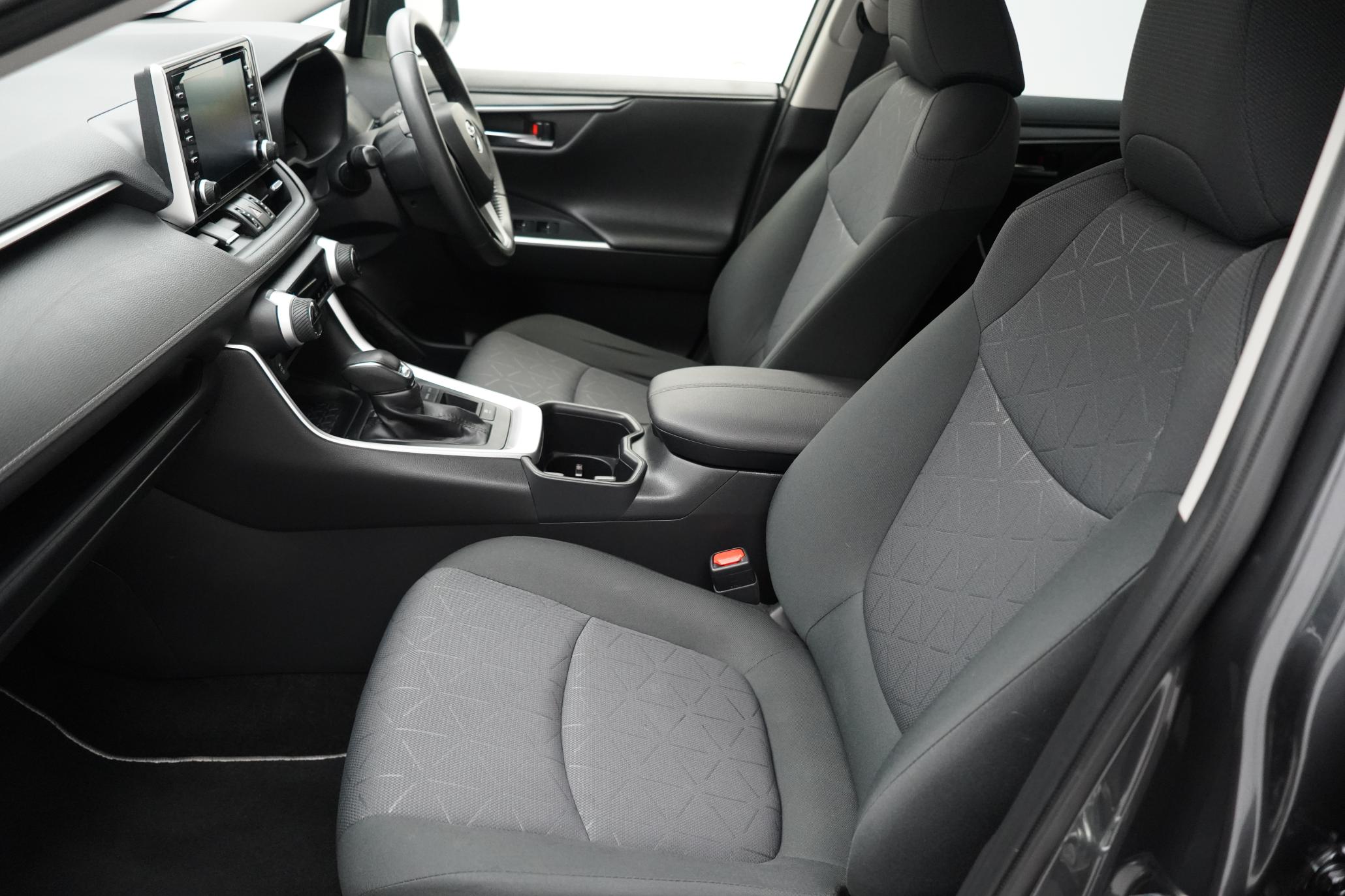 Toyota RAV4 2.5 VVT-h GPF Design SUV 5dr Petrol Hybrid CVT Euro 6 (s/s) (218 ps)
